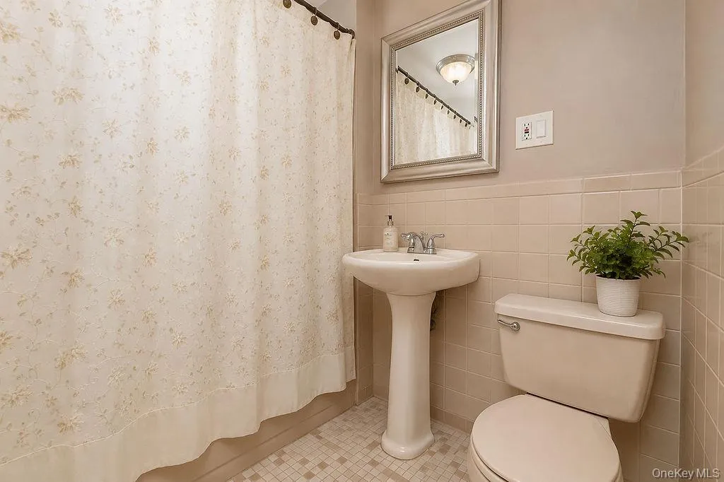 105-23 Remington Street, New York, NY, 4 Bedrooms Bedrooms, 12 Rooms Rooms,2 BathroomsBathrooms,Residential,For Rent,Remington,0,1007908 105-23 Remington Street, New York, NY, 4 Bedrooms Bedrooms, 12 Rooms Rooms,2 BathroomsBathrooms,Residential,For Rent,Remington,0,1007908