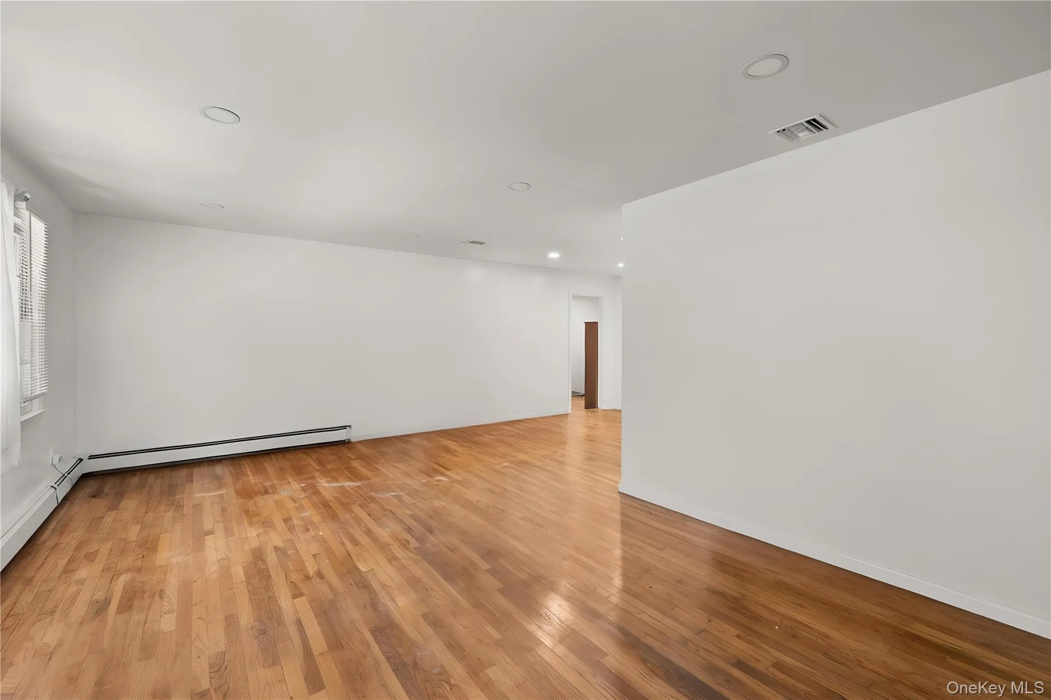 123 Lower Sheep Pasture Road, Brookhaven, NY, 3 Bedrooms Bedrooms, 8 Rooms Rooms,2 BathroomsBathrooms,Residential,For Rent,Lower Sheep Pasture,0,1007909 123 Lower Sheep Pasture Road, Brookhaven, NY, 3 Bedrooms Bedrooms, 8 Rooms Rooms,2 BathroomsBathrooms,Residential,For Rent,Lower Sheep Pasture,0,1007909