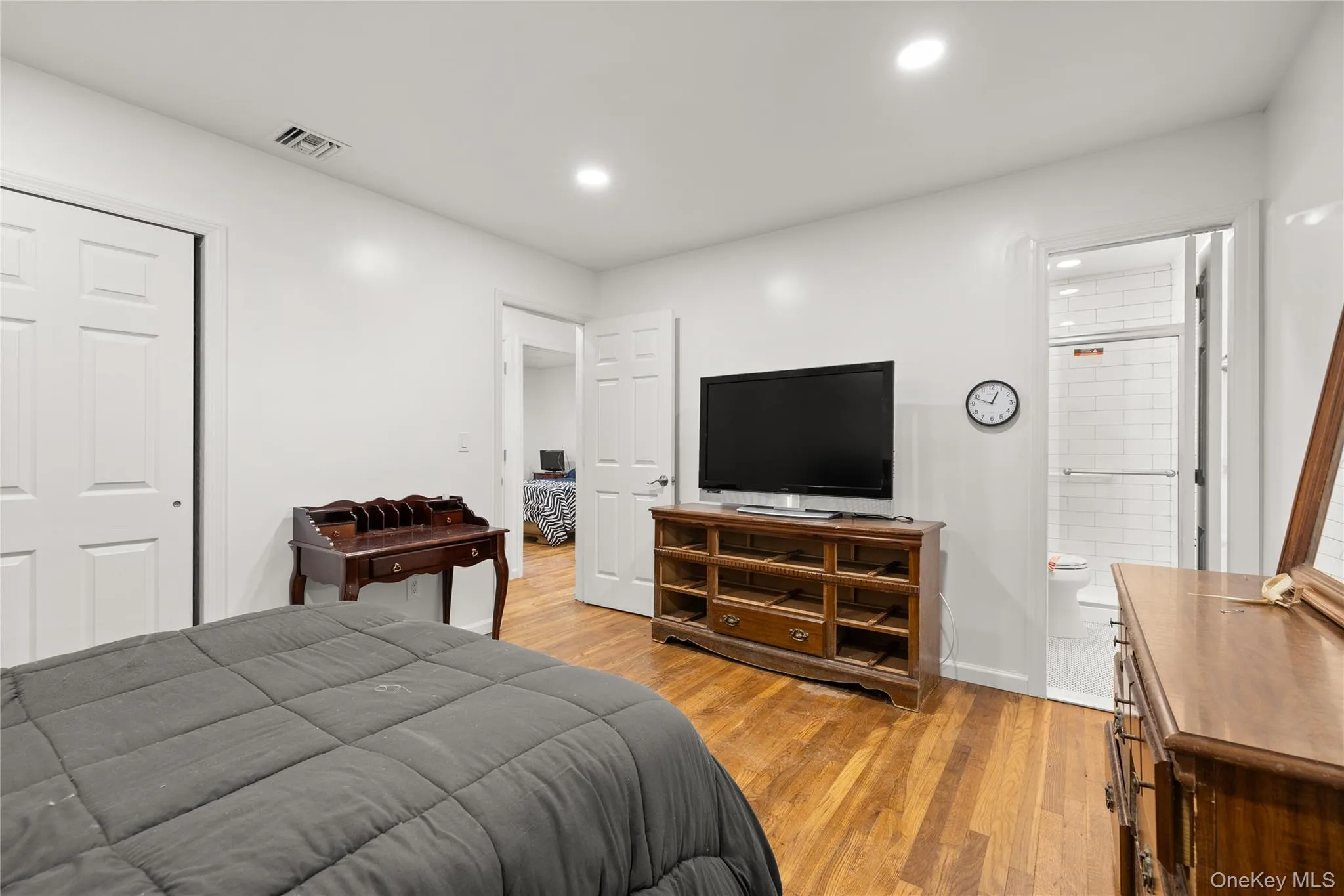 123 Lower Sheep Pasture Road, Brookhaven, NY, 3 Bedrooms Bedrooms, 8 Rooms Rooms,2 BathroomsBathrooms,Residential,For Rent,Lower Sheep Pasture,0,1007909 123 Lower Sheep Pasture Road, Brookhaven, NY, 3 Bedrooms Bedrooms, 8 Rooms Rooms,2 BathroomsBathrooms,Residential,For Rent,Lower Sheep Pasture,0,1007909
