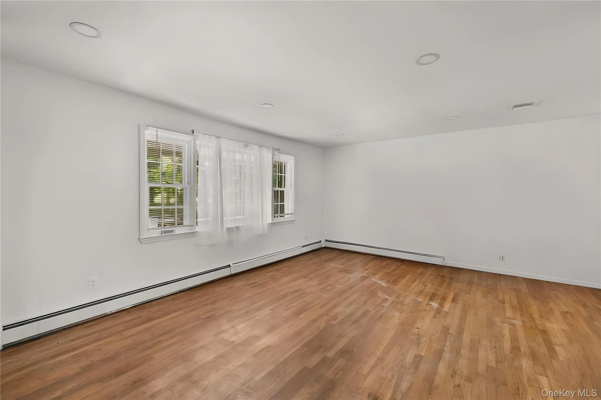 123 Lower Sheep Pasture Road, Brookhaven, NY, 3 Bedrooms Bedrooms, 8 Rooms Rooms,2 BathroomsBathrooms,Residential,For Rent,Lower Sheep Pasture,0,1007909 123 Lower Sheep Pasture Road, Brookhaven, NY, 3 Bedrooms Bedrooms, 8 Rooms Rooms,2 BathroomsBathrooms,Residential,For Rent,Lower Sheep Pasture,0,1007909