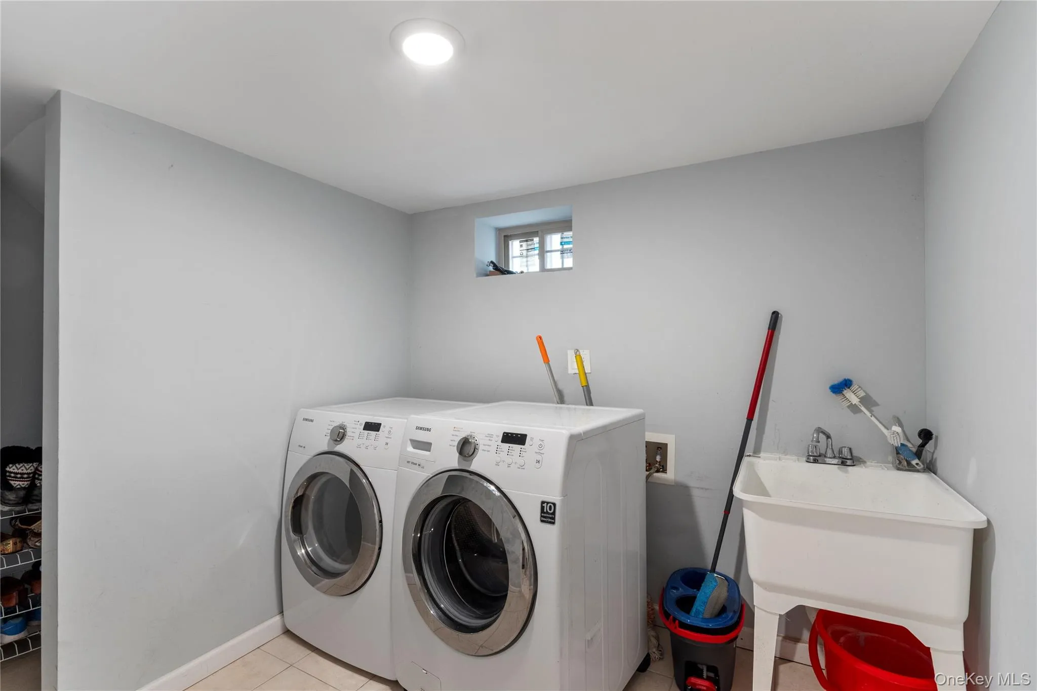 7631 264th Street, New York, NY, 3 Bedrooms Bedrooms, 7 Rooms Rooms,4 BathroomsBathrooms,Residential,For Rent,264th,0,1007914 7631 264th Street, New York, NY, 3 Bedrooms Bedrooms, 7 Rooms Rooms,4 BathroomsBathrooms,Residential,For Rent,264th,0,1007914