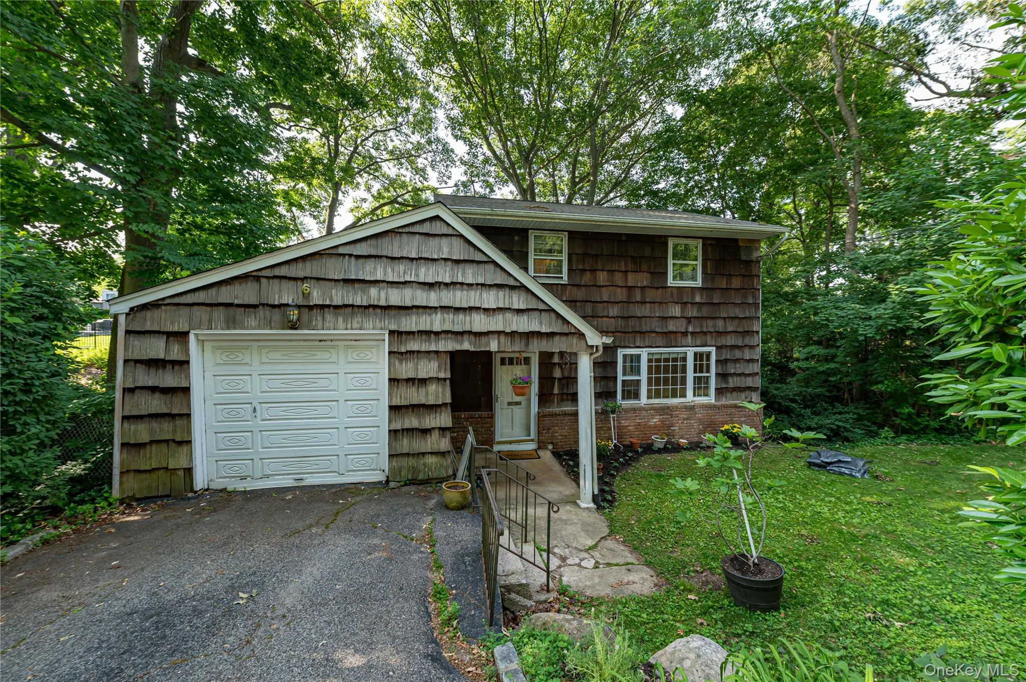 6 Glades Way, Huntington, NY, 3 Bedrooms Bedrooms, 7 Rooms Rooms,1 BathroomBathrooms,Residential,For Rent,Glades,0,1007916 6 Glades Way, Huntington, NY, 3 Bedrooms Bedrooms, 7 Rooms Rooms,1 BathroomBathrooms,Residential,For Rent,Glades,0,1007916