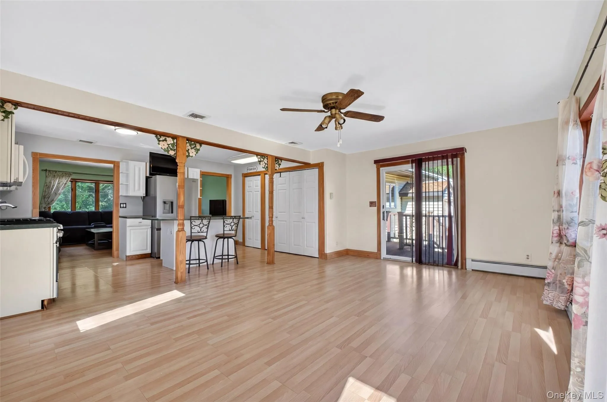 Dining area offers flexible space for entertainment Dining area offers flexible space for entertainment