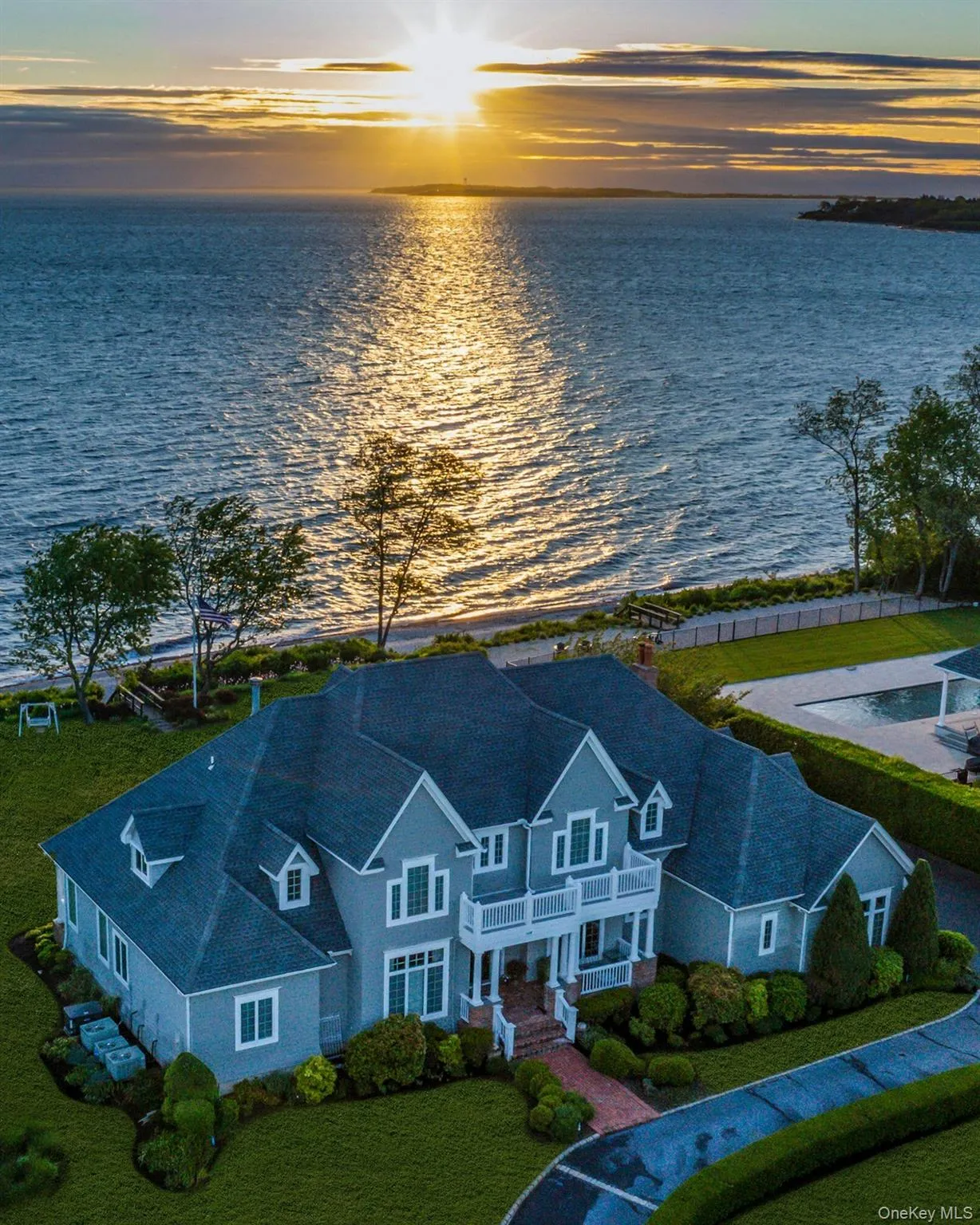 1640 Grandview Drive, Southold, NY, 4 Bedrooms Bedrooms, 15 Rooms Rooms,4 BathroomsBathrooms,Residential,For Rent,Grandview,0,1007919 1640 Grandview Drive, Southold, NY, 4 Bedrooms Bedrooms, 15 Rooms Rooms,4 BathroomsBathrooms,Residential,For Rent,Grandview,0,1007919
