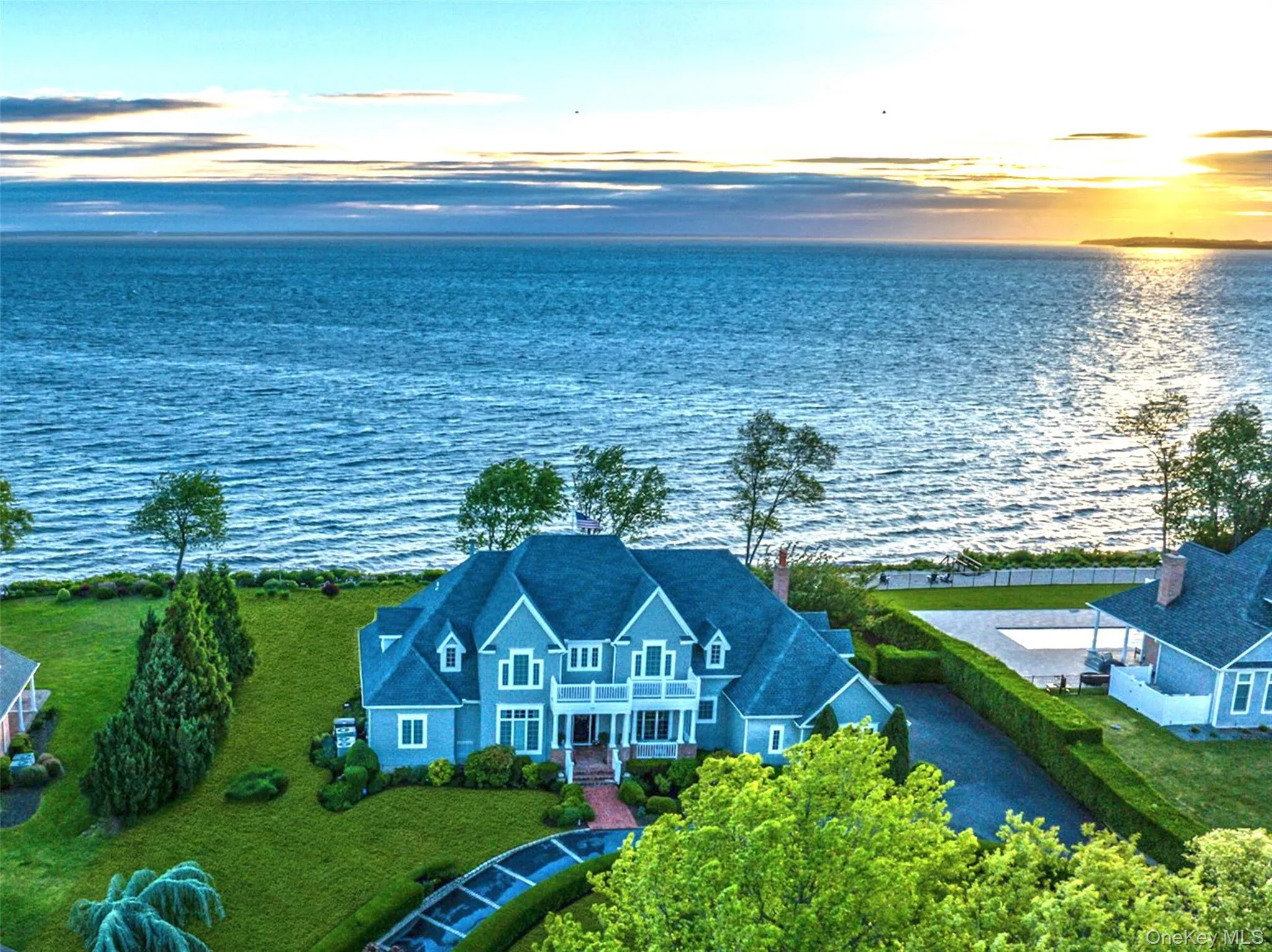 1640 Grandview Drive, Southold, NY, 4 Bedrooms Bedrooms, 15 Rooms Rooms,4 BathroomsBathrooms,Residential,For Rent,Grandview,0,1007919 1640 Grandview Drive, Southold, NY, 4 Bedrooms Bedrooms, 15 Rooms Rooms,4 BathroomsBathrooms,Residential,For Rent,Grandview,0,1007919