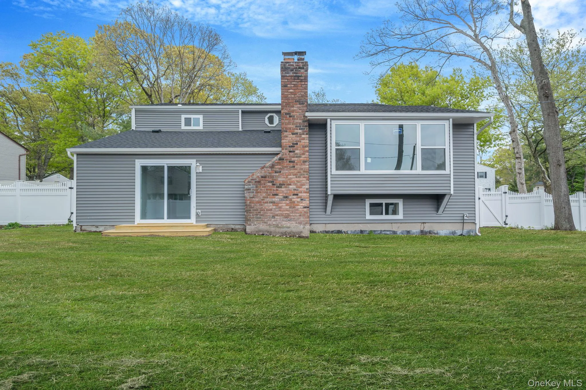 6 Barclay Drive, Brookhaven, NY, 4 Bedrooms Bedrooms, 9 Rooms Rooms,2 BathroomsBathrooms,Residential,For Rent,Barclay,0,1007921 6 Barclay Drive, Brookhaven, NY, 4 Bedrooms Bedrooms, 9 Rooms Rooms,2 BathroomsBathrooms,Residential,For Rent,Barclay,0,1007921