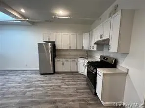 102 North Street, Middletown, NY, 1 Bedroom Bedrooms, 3 Rooms Rooms,1 BathroomBathrooms,Residential Lease,For Rent,North,0,1007924 102 North Street, Middletown, NY, 1 Bedroom Bedrooms, 3 Rooms Rooms,1 BathroomBathrooms,Residential Lease,For Rent,North,0,1007924