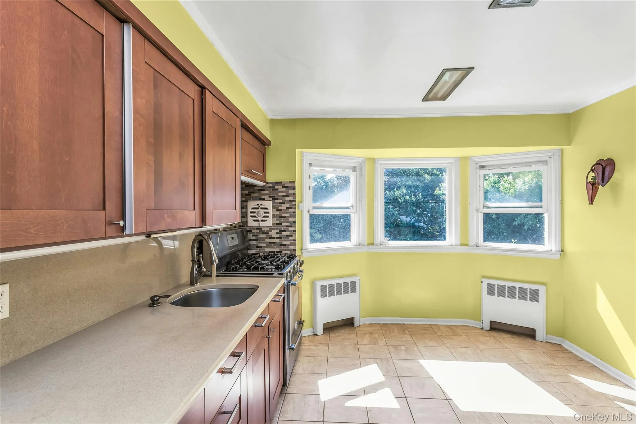 1812 Collins Street, Hempstead, NY, 3 Bedrooms Bedrooms, 7 Rooms Rooms,2 BathroomsBathrooms,Residential,For Rent,Collins,0,1007925 1812 Collins Street, Hempstead, NY, 3 Bedrooms Bedrooms, 7 Rooms Rooms,2 BathroomsBathrooms,Residential,For Rent,Collins,0,1007925