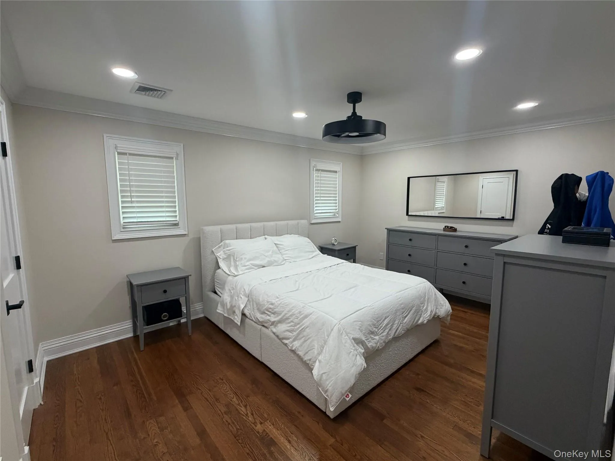 18 Amalia Lane, Huntington, NY, 3 Bedrooms Bedrooms, 6 Rooms Rooms,1 BathroomBathrooms,Residential Lease,For Rent,Amalia,0,1007926 18 Amalia Lane, Huntington, NY, 3 Bedrooms Bedrooms, 6 Rooms Rooms,1 BathroomBathrooms,Residential Lease,For Rent,Amalia,0,1007926