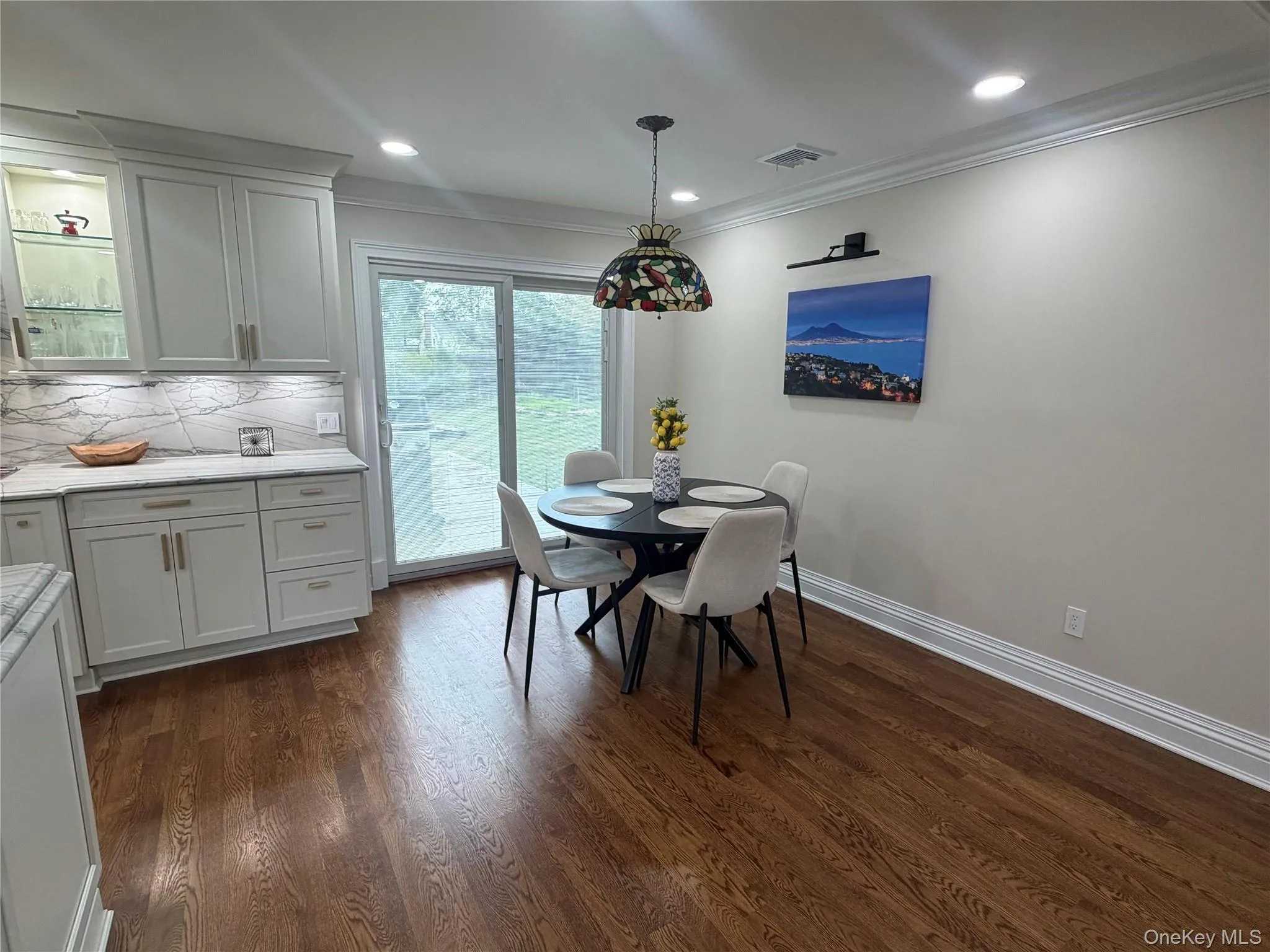 18 Amalia Lane, Huntington, NY, 3 Bedrooms Bedrooms, 6 Rooms Rooms,1 BathroomBathrooms,Residential Lease,For Rent,Amalia,0,1007926 18 Amalia Lane, Huntington, NY, 3 Bedrooms Bedrooms, 6 Rooms Rooms,1 BathroomBathrooms,Residential Lease,For Rent,Amalia,0,1007926