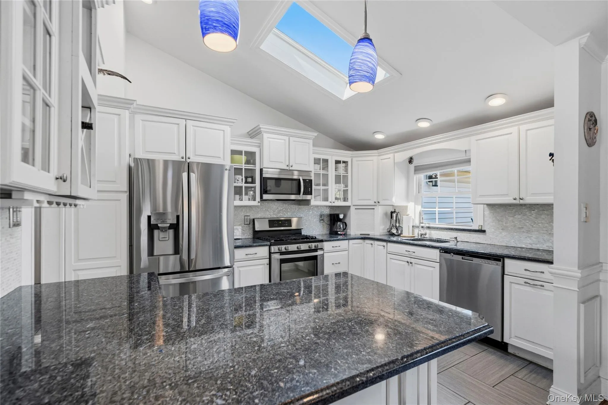 105 Sequams Lane, Islip, NY, 6 Bedrooms Bedrooms, 12 Rooms Rooms,4 BathroomsBathrooms,Residential,For Rent,Sequams,0,1007927 105 Sequams Lane, Islip, NY, 6 Bedrooms Bedrooms, 12 Rooms Rooms,4 BathroomsBathrooms,Residential,For Rent,Sequams,0,1007927