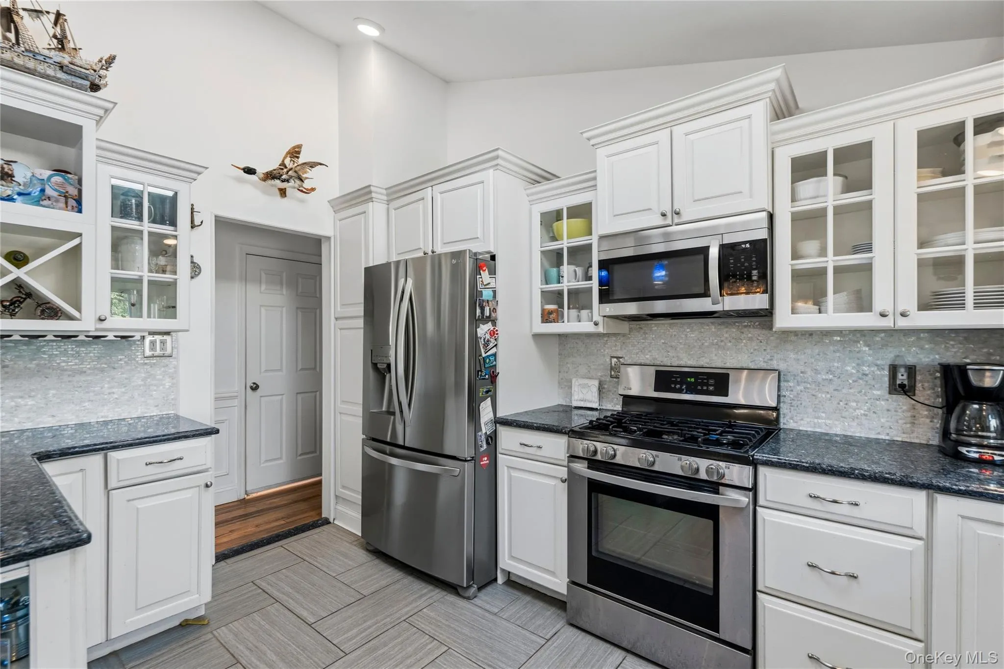 105 Sequams Lane, Islip, NY, 6 Bedrooms Bedrooms, 12 Rooms Rooms,4 BathroomsBathrooms,Residential,For Rent,Sequams,0,1007927 105 Sequams Lane, Islip, NY, 6 Bedrooms Bedrooms, 12 Rooms Rooms,4 BathroomsBathrooms,Residential,For Rent,Sequams,0,1007927