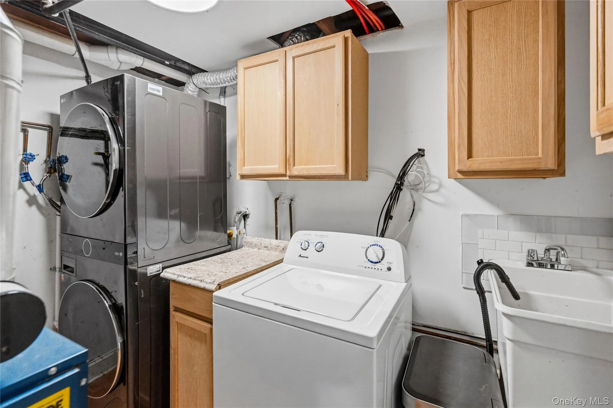105 Sequams Lane, Islip, NY, 6 Bedrooms Bedrooms, 12 Rooms Rooms,4 BathroomsBathrooms,Residential,For Rent,Sequams,0,1007927 105 Sequams Lane, Islip, NY, 6 Bedrooms Bedrooms, 12 Rooms Rooms,4 BathroomsBathrooms,Residential,For Rent,Sequams,0,1007927