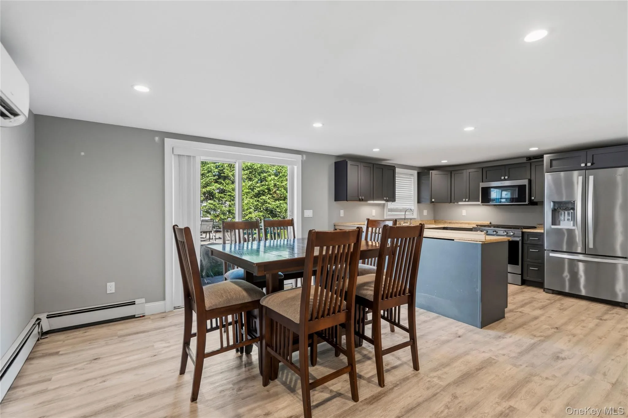 105 Sequams Lane, Islip, NY, 6 Bedrooms Bedrooms, 12 Rooms Rooms,4 BathroomsBathrooms,Residential,For Rent,Sequams,0,1007927 105 Sequams Lane, Islip, NY, 6 Bedrooms Bedrooms, 12 Rooms Rooms,4 BathroomsBathrooms,Residential,For Rent,Sequams,0,1007927