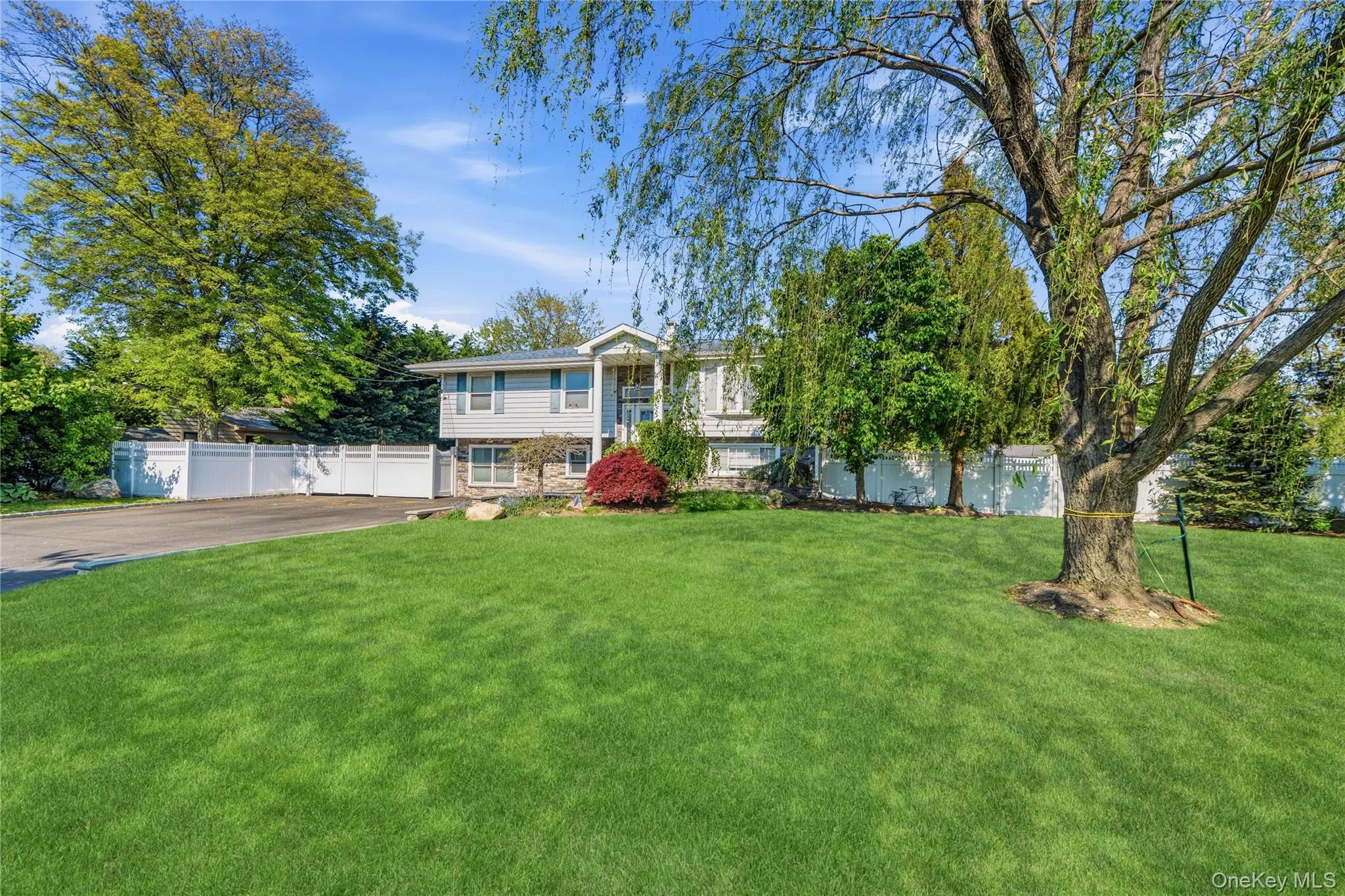 105 Sequams Lane, Islip, NY, 6 Bedrooms Bedrooms, 12 Rooms Rooms,4 BathroomsBathrooms,Residential,For Rent,Sequams,0,1007927 105 Sequams Lane, Islip, NY, 6 Bedrooms Bedrooms, 12 Rooms Rooms,4 BathroomsBathrooms,Residential,For Rent,Sequams,0,1007927