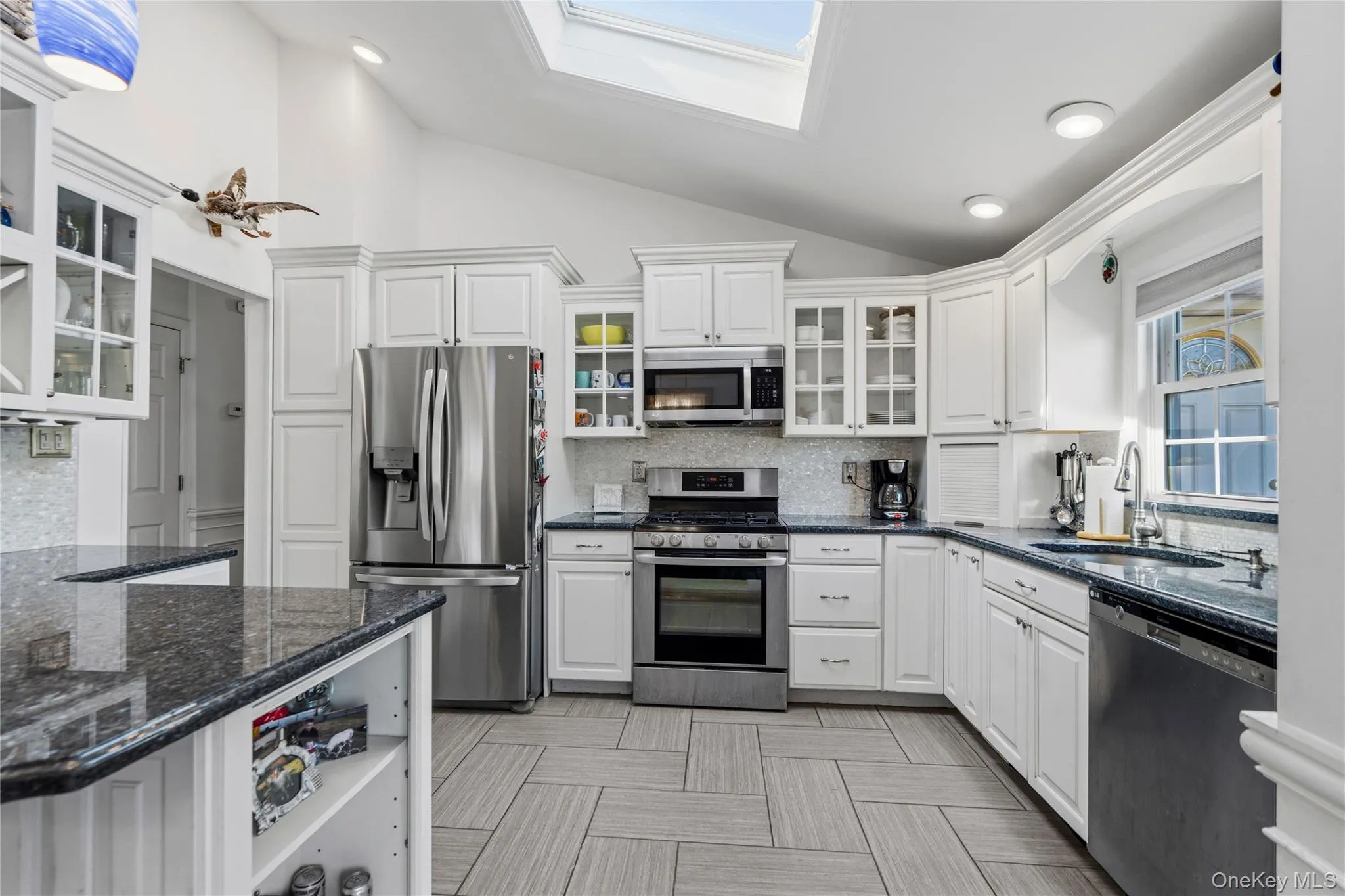105 Sequams Lane, Islip, NY, 6 Bedrooms Bedrooms, 12 Rooms Rooms,4 BathroomsBathrooms,Residential,For Rent,Sequams,0,1007927 105 Sequams Lane, Islip, NY, 6 Bedrooms Bedrooms, 12 Rooms Rooms,4 BathroomsBathrooms,Residential,For Rent,Sequams,0,1007927