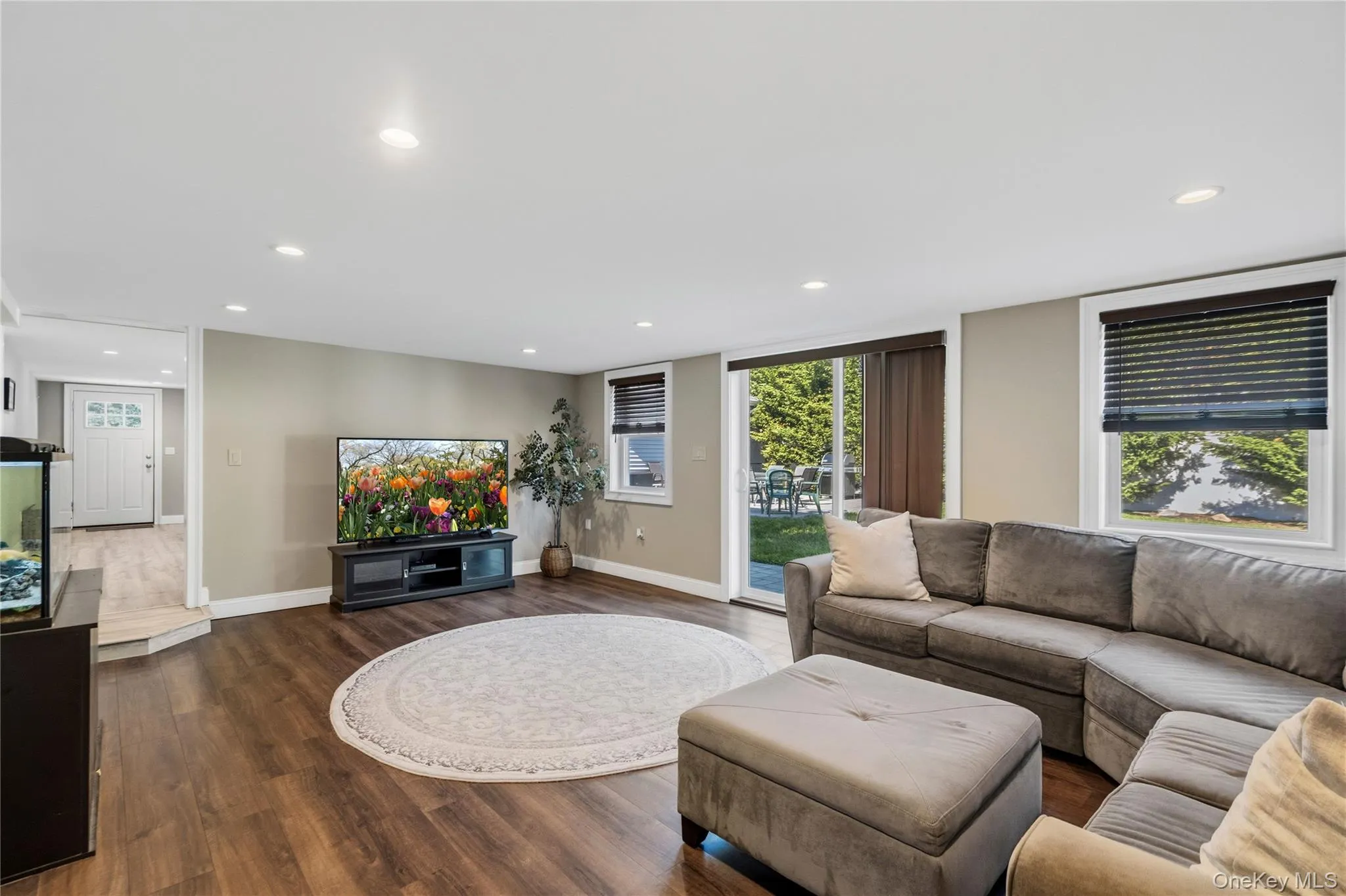 105 Sequams Lane, Islip, NY, 6 Bedrooms Bedrooms, 12 Rooms Rooms,4 BathroomsBathrooms,Residential,For Rent,Sequams,0,1007927 105 Sequams Lane, Islip, NY, 6 Bedrooms Bedrooms, 12 Rooms Rooms,4 BathroomsBathrooms,Residential,For Rent,Sequams,0,1007927