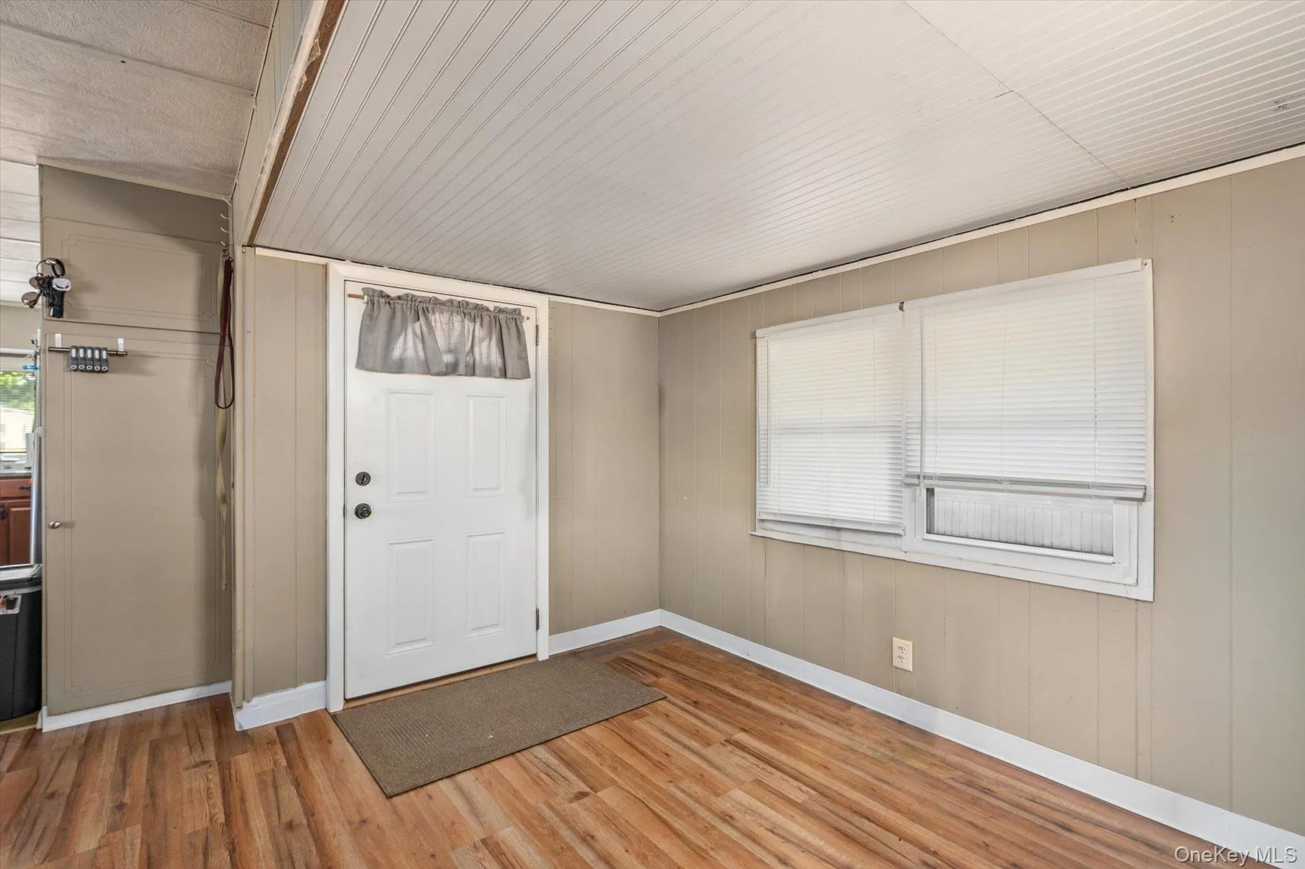 66 Minuteman Drive, Islip, NY, 2 Bedrooms Bedrooms, 5 Rooms Rooms,1 BathroomBathrooms,Residential,For Rent,Minuteman Drive,0,1007928 66 Minuteman Drive, Islip, NY, 2 Bedrooms Bedrooms, 5 Rooms Rooms,1 BathroomBathrooms,Residential,For Rent,Minuteman Drive,0,1007928