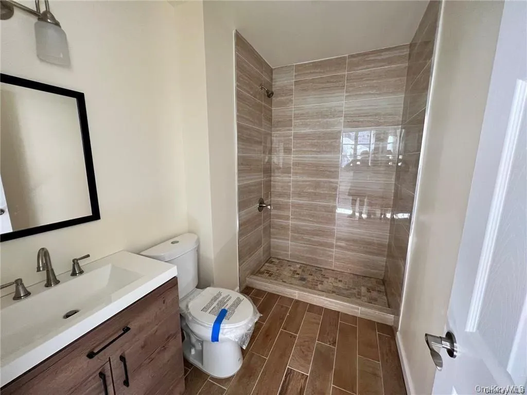 102 North Street, Middletown, NY, 2 Bedrooms Bedrooms, 4 Rooms Rooms,1 BathroomBathrooms,Residential Lease,For Rent,North,0,1007930 102 North Street, Middletown, NY, 2 Bedrooms Bedrooms, 4 Rooms Rooms,1 BathroomBathrooms,Residential Lease,For Rent,North,0,1007930