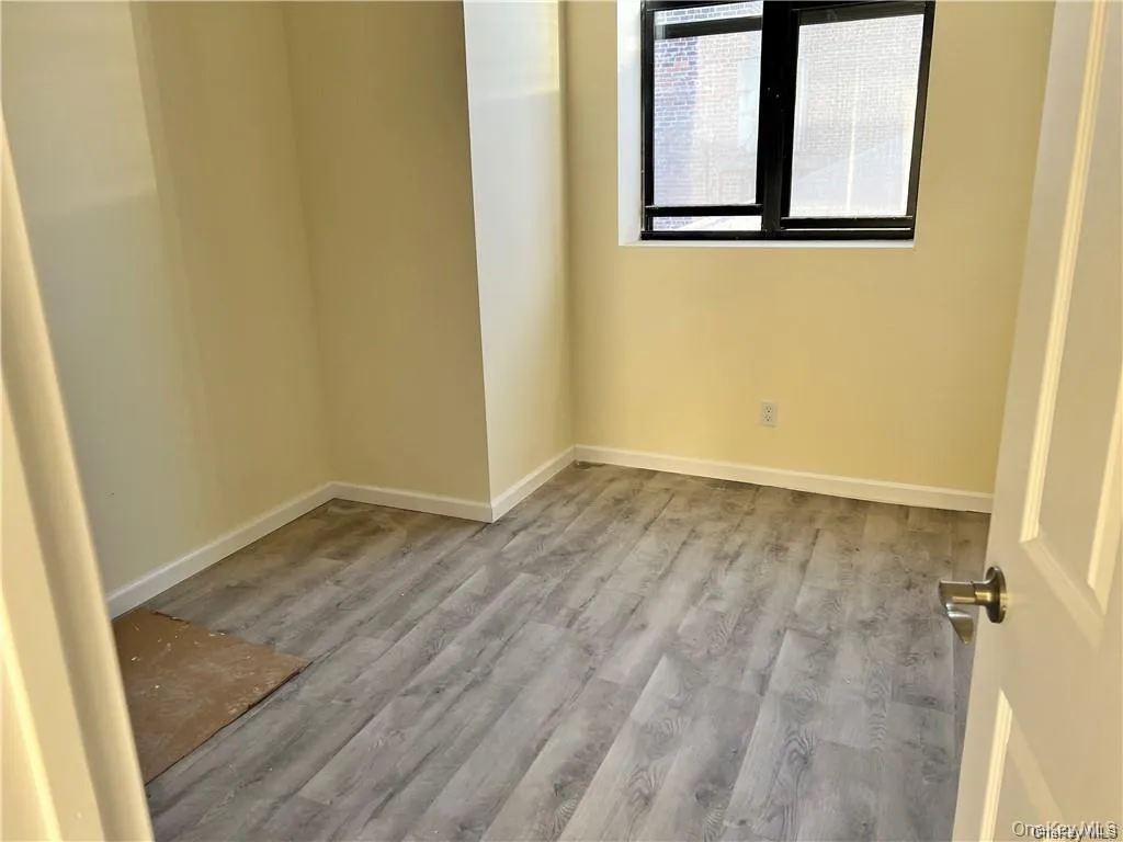 102 North Street, Middletown, NY, 2 Bedrooms Bedrooms, 4 Rooms Rooms,1 BathroomBathrooms,Residential Lease,For Rent,North,0,1007930 102 North Street, Middletown, NY, 2 Bedrooms Bedrooms, 4 Rooms Rooms,1 BathroomBathrooms,Residential Lease,For Rent,North,0,1007930