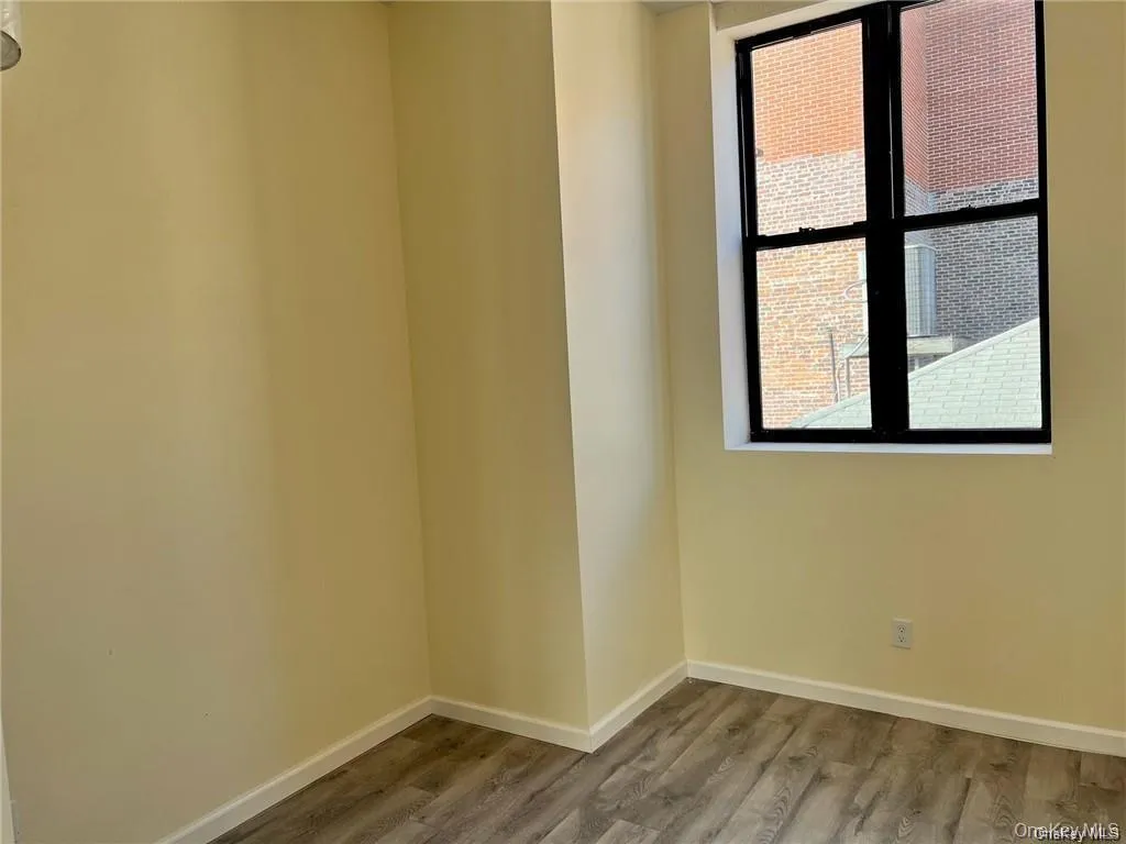 102 North Street, Middletown, NY, 2 Bedrooms Bedrooms, 4 Rooms Rooms,1 BathroomBathrooms,Residential Lease,For Rent,North,0,1007930 102 North Street, Middletown, NY, 2 Bedrooms Bedrooms, 4 Rooms Rooms,1 BathroomBathrooms,Residential Lease,For Rent,North,0,1007930