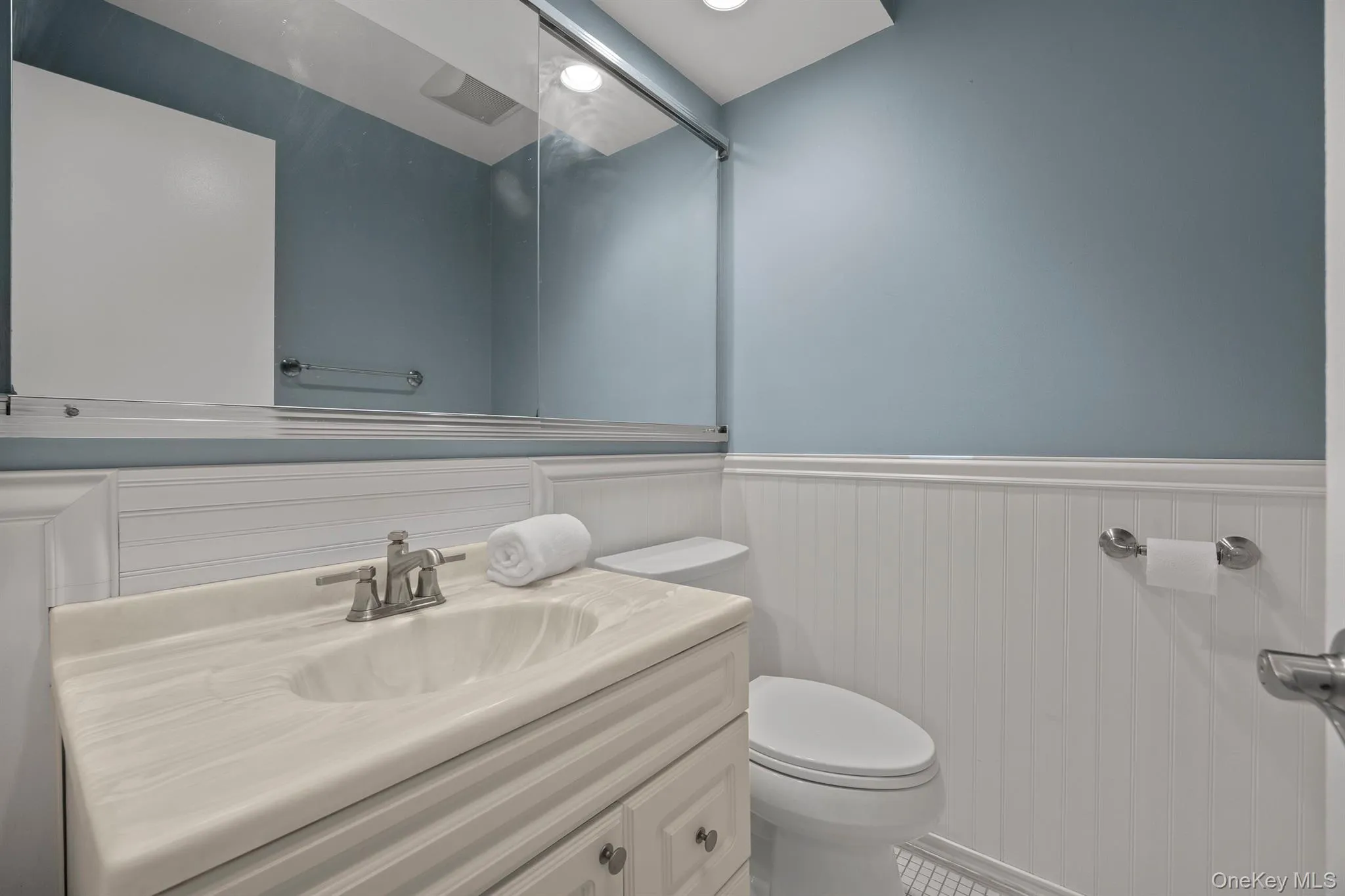 89 Broadway, White Plains, NY, 3 Bedrooms Bedrooms, 6 Rooms Rooms,2 BathroomsBathrooms,Residential,For Rent,Broadway,0,1007932 89 Broadway, White Plains, NY, 3 Bedrooms Bedrooms, 6 Rooms Rooms,2 BathroomsBathrooms,Residential,For Rent,Broadway,0,1007932