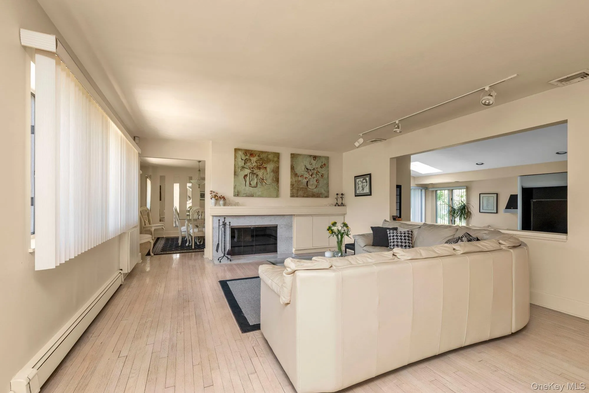 25 Linden Lane, Hempstead, NY, 3 Bedrooms Bedrooms, 7 Rooms Rooms,2 BathroomsBathrooms,Residential,For Rent,Linden,0,1007936 25 Linden Lane, Hempstead, NY, 3 Bedrooms Bedrooms, 7 Rooms Rooms,2 BathroomsBathrooms,Residential,For Rent,Linden,0,1007936