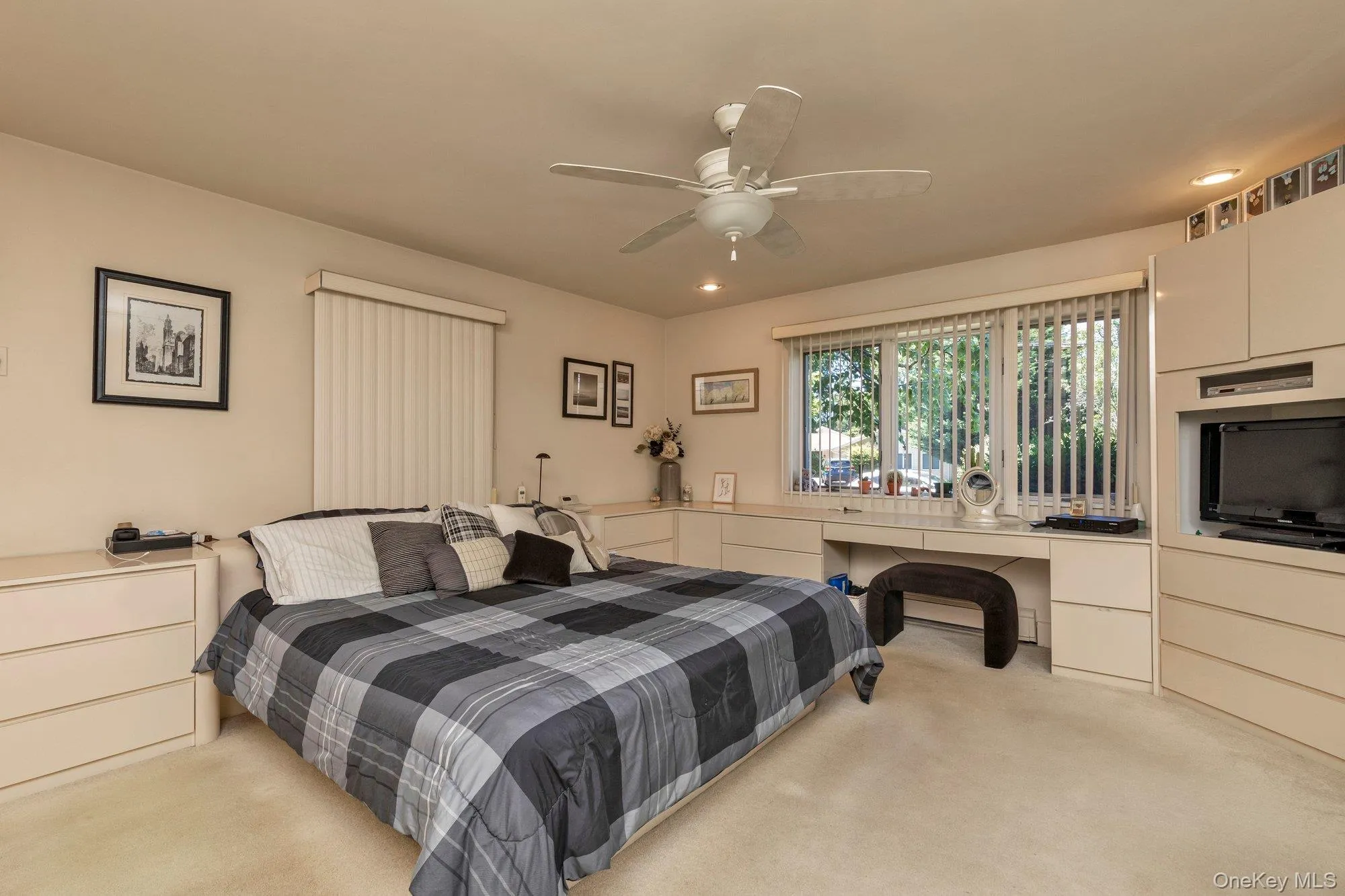 25 Linden Lane, Hempstead, NY, 3 Bedrooms Bedrooms, 7 Rooms Rooms,2 BathroomsBathrooms,Residential,For Rent,Linden,0,1007936 25 Linden Lane, Hempstead, NY, 3 Bedrooms Bedrooms, 7 Rooms Rooms,2 BathroomsBathrooms,Residential,For Rent,Linden,0,1007936
