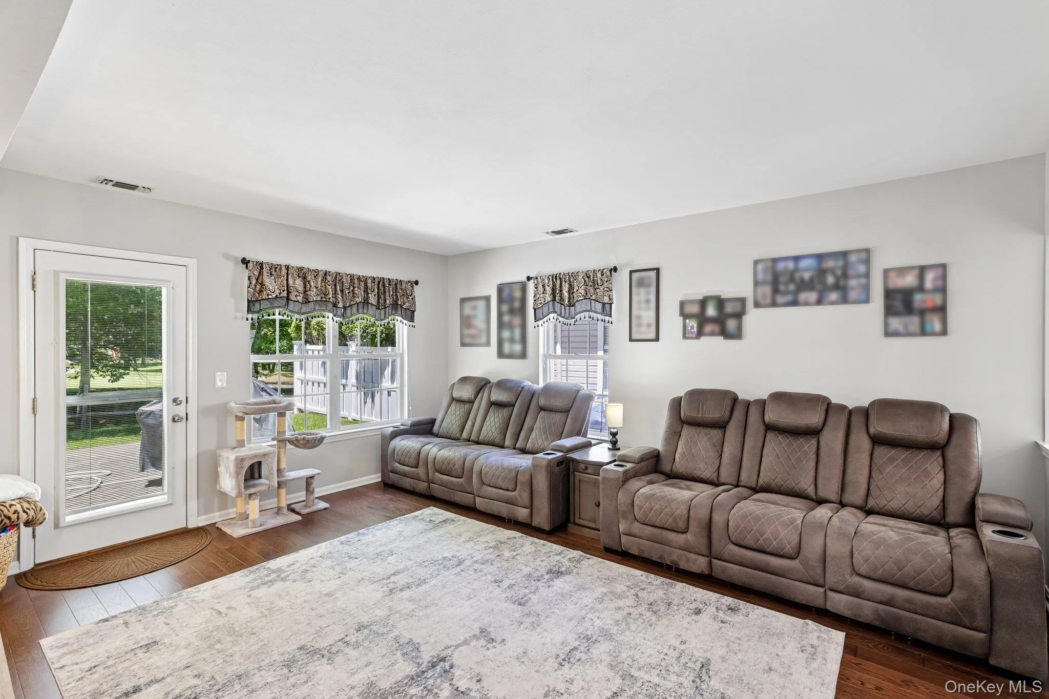 53 Madison Circle, Brookhaven, NY, 4 Bedrooms Bedrooms, 8 Rooms Rooms,2 BathroomsBathrooms,Residential,For Rent,Madison,0,1007938 53 Madison Circle, Brookhaven, NY, 4 Bedrooms Bedrooms, 8 Rooms Rooms,2 BathroomsBathrooms,Residential,For Rent,Madison,0,1007938