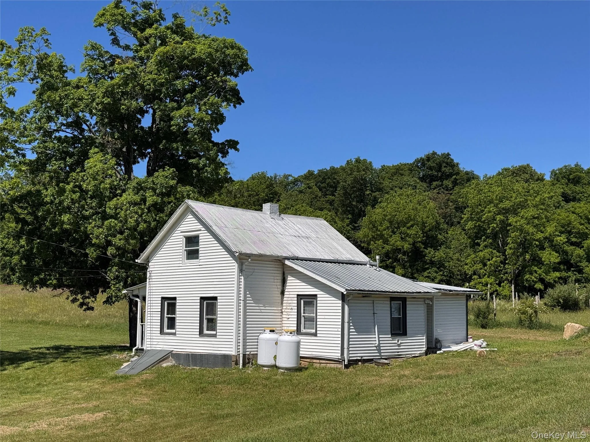 66 Juliet Drive, Warwick (town), NY, 2 Bedrooms Bedrooms, 6 Rooms Rooms,1 BathroomBathrooms,Residential Lease,For Rent,Juliet,0,1007940 66 Juliet Drive, Warwick (town), NY, 2 Bedrooms Bedrooms, 6 Rooms Rooms,1 BathroomBathrooms,Residential Lease,For Rent,Juliet,0,1007940