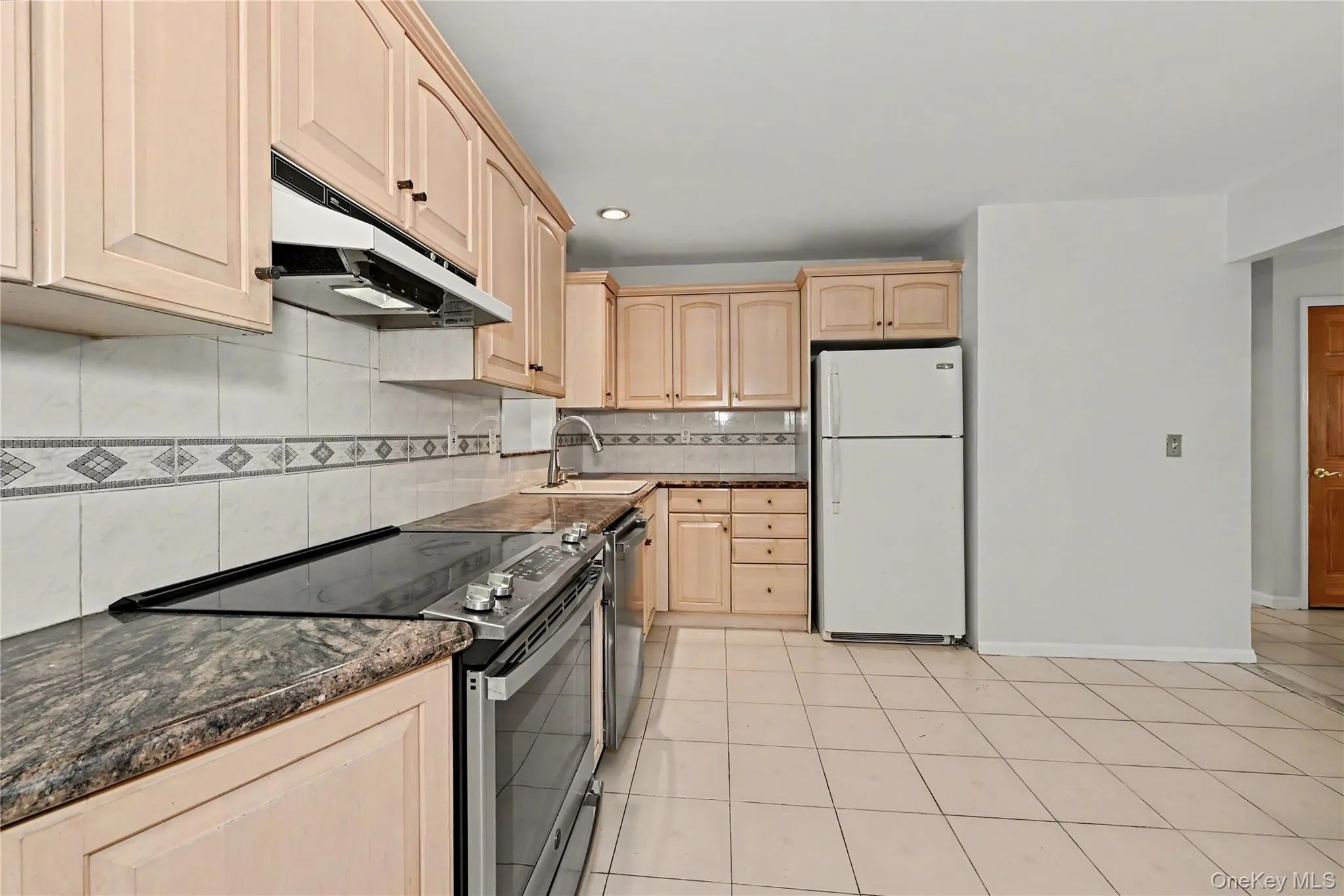 568 Manville Road, Mount Pleasant, NY, 4 Bedrooms Bedrooms, 9 Rooms Rooms,2 BathroomsBathrooms,Residential Lease,For Rent,Manville,0,1007945 568 Manville Road, Mount Pleasant, NY, 4 Bedrooms Bedrooms, 9 Rooms Rooms,2 BathroomsBathrooms,Residential Lease,For Rent,Manville,0,1007945