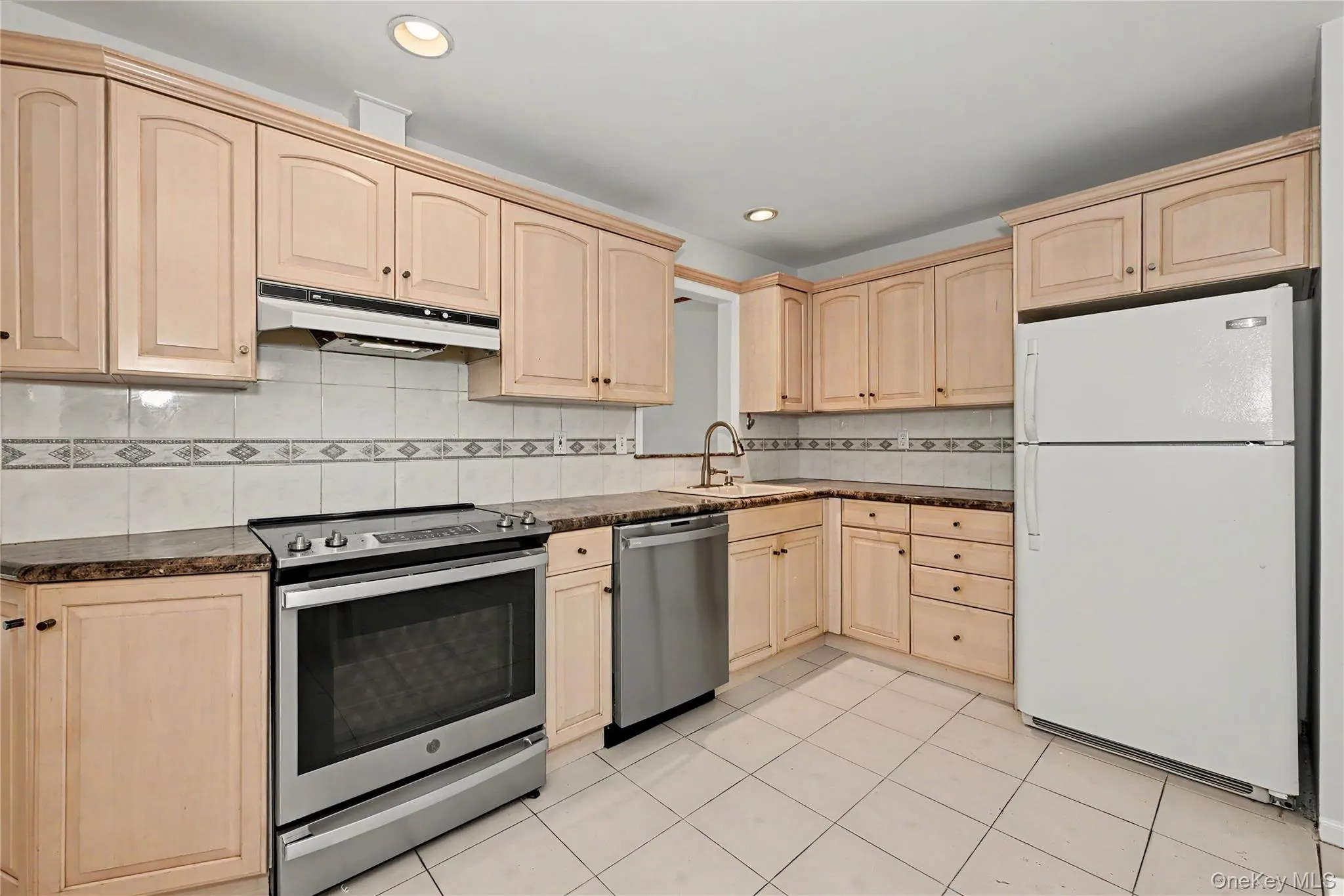 568 Manville Road, Mount Pleasant, NY, 4 Bedrooms Bedrooms, 9 Rooms Rooms,2 BathroomsBathrooms,Residential Lease,For Rent,Manville,0,1007945 568 Manville Road, Mount Pleasant, NY, 4 Bedrooms Bedrooms, 9 Rooms Rooms,2 BathroomsBathrooms,Residential Lease,For Rent,Manville,0,1007945