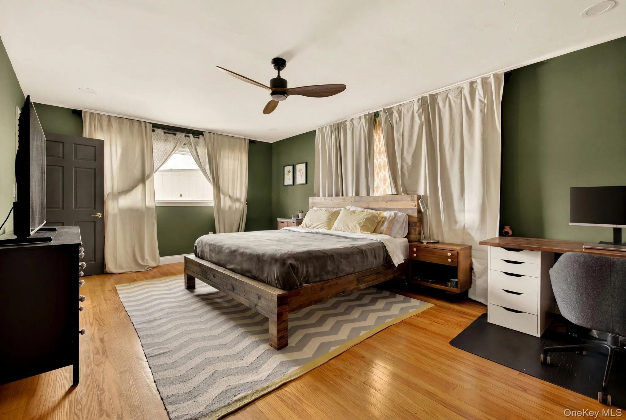61 Merritt, Kingston, NY, 3 Bedrooms Bedrooms, 9 Rooms Rooms,2 BathroomsBathrooms,Residential,For Rent,Merritt,0,1007948 61 Merritt, Kingston, NY, 3 Bedrooms Bedrooms, 9 Rooms Rooms,2 BathroomsBathrooms,Residential,For Rent,Merritt,0,1007948