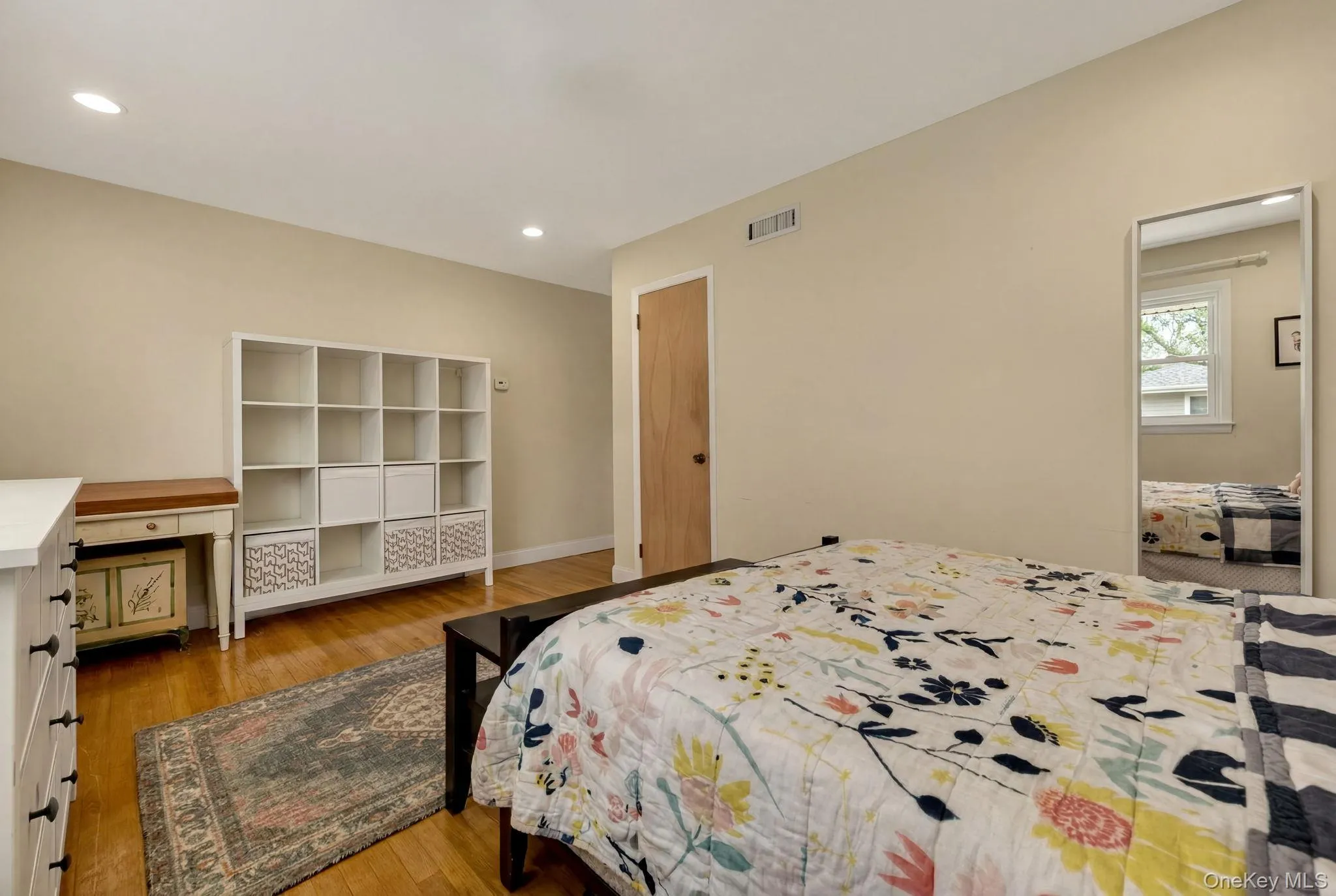 61 Merritt, Kingston, NY, 3 Bedrooms Bedrooms, 9 Rooms Rooms,2 BathroomsBathrooms,Residential,For Rent,Merritt,0,1007948 61 Merritt, Kingston, NY, 3 Bedrooms Bedrooms, 9 Rooms Rooms,2 BathroomsBathrooms,Residential,For Rent,Merritt,0,1007948