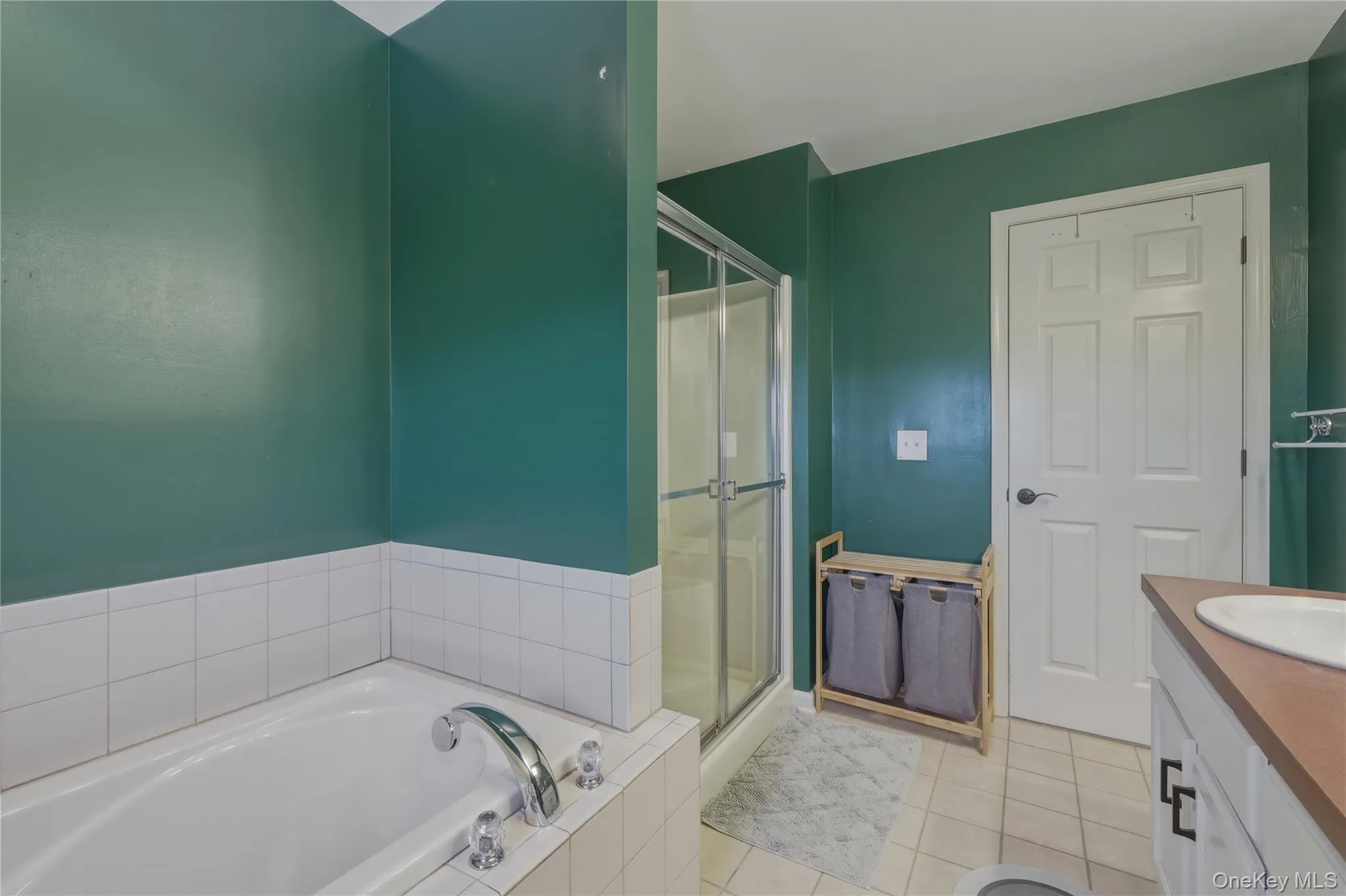 2058 Independence Drive, New Windsor, NY, 5 Bedrooms Bedrooms, 10 Rooms Rooms,3 BathroomsBathrooms,Residential,For Rent,Independence,0,1007950 2058 Independence Drive, New Windsor, NY, 5 Bedrooms Bedrooms, 10 Rooms Rooms,3 BathroomsBathrooms,Residential,For Rent,Independence,0,1007950