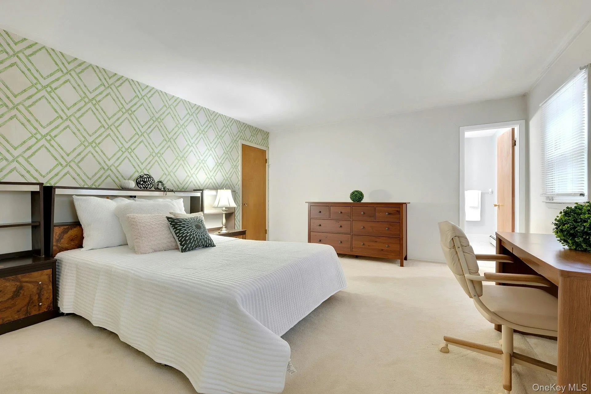Spacious primary bedroom Spacious primary bedroom