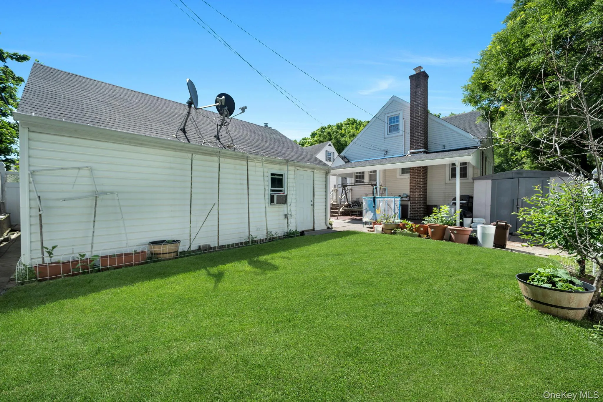 24415 85th Road, New York, NY, 3 Bedrooms Bedrooms, 8 Rooms Rooms,3 BathroomsBathrooms,Residential,For Rent,85th,0,1007952 24415 85th Road, New York, NY, 3 Bedrooms Bedrooms, 8 Rooms Rooms,3 BathroomsBathrooms,Residential,For Rent,85th,0,1007952