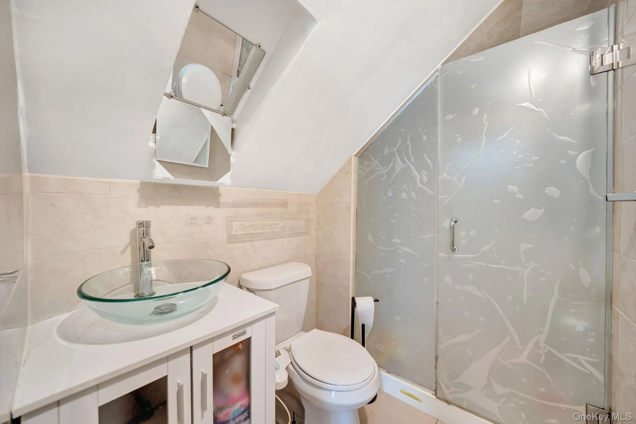 24415 85th Road, New York, NY, 3 Bedrooms Bedrooms, 8 Rooms Rooms,3 BathroomsBathrooms,Residential,For Rent,85th,0,1007952 24415 85th Road, New York, NY, 3 Bedrooms Bedrooms, 8 Rooms Rooms,3 BathroomsBathrooms,Residential,For Rent,85th,0,1007952