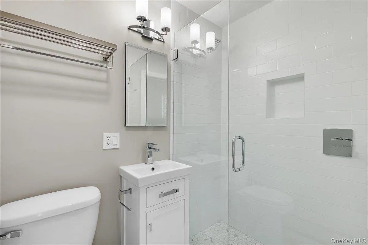 7 Madison Street, Harrison, NY, 3 Bedrooms Bedrooms, 7 Rooms Rooms,2 BathroomsBathrooms,Residential Lease,For Rent,Madison,0,1007959 7 Madison Street, Harrison, NY, 3 Bedrooms Bedrooms, 7 Rooms Rooms,2 BathroomsBathrooms,Residential Lease,For Rent,Madison,0,1007959