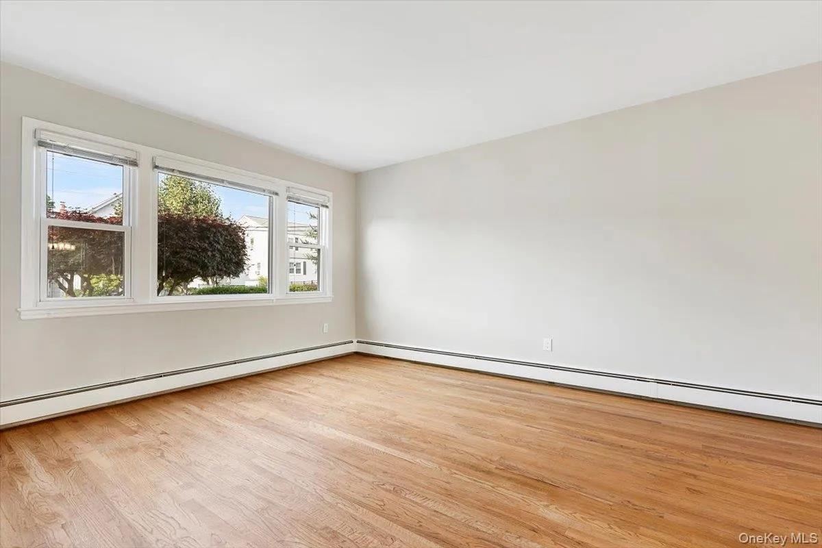 7 Madison Street, Harrison, NY, 3 Bedrooms Bedrooms, 7 Rooms Rooms,2 BathroomsBathrooms,Residential Lease,For Rent,Madison,0,1007959 7 Madison Street, Harrison, NY, 3 Bedrooms Bedrooms, 7 Rooms Rooms,2 BathroomsBathrooms,Residential Lease,For Rent,Madison,0,1007959