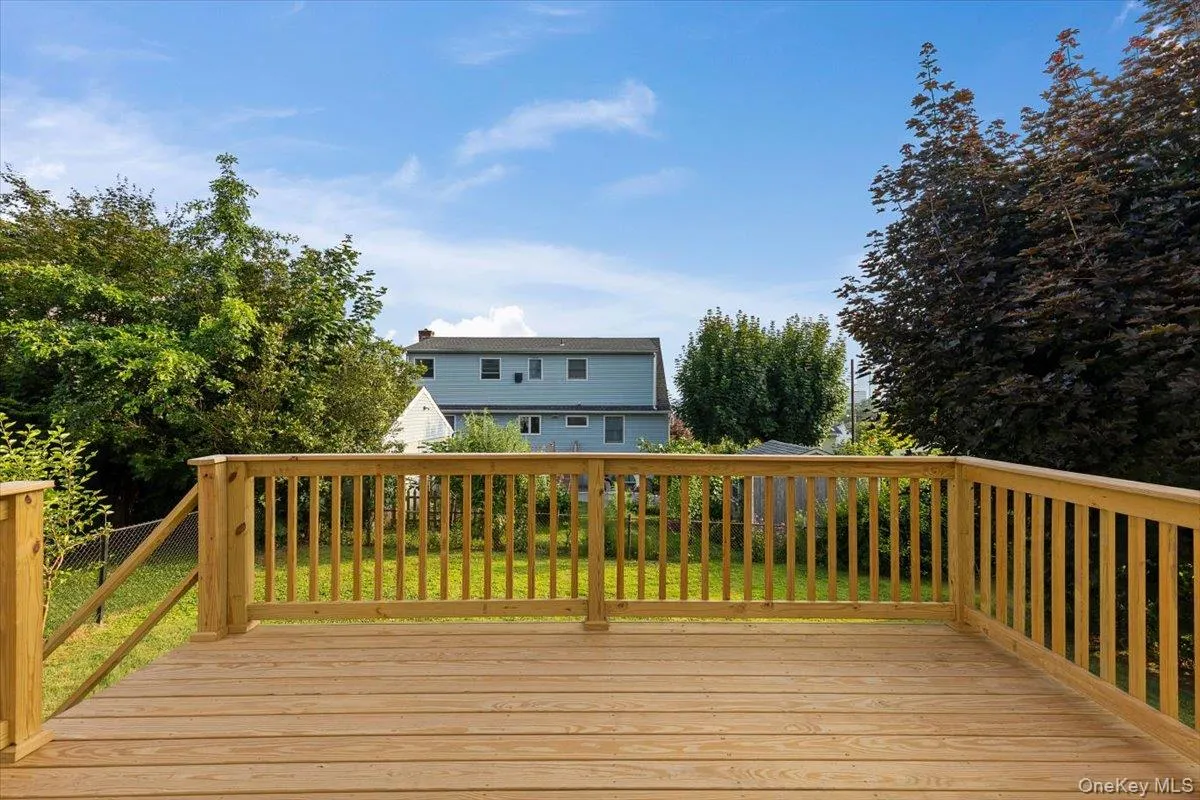 7 Madison Street, Harrison, NY, 3 Bedrooms Bedrooms, 7 Rooms Rooms,2 BathroomsBathrooms,Residential Lease,For Rent,Madison,0,1007959 7 Madison Street, Harrison, NY, 3 Bedrooms Bedrooms, 7 Rooms Rooms,2 BathroomsBathrooms,Residential Lease,For Rent,Madison,0,1007959