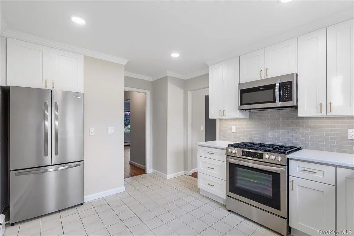 7 Madison Street, Harrison, NY, 3 Bedrooms Bedrooms, 7 Rooms Rooms,2 BathroomsBathrooms,Residential Lease,For Rent,Madison,0,1007959 7 Madison Street, Harrison, NY, 3 Bedrooms Bedrooms, 7 Rooms Rooms,2 BathroomsBathrooms,Residential Lease,For Rent,Madison,0,1007959