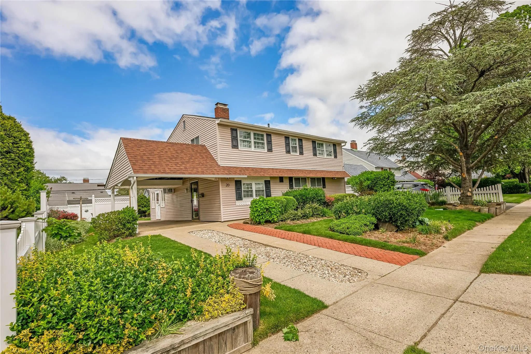 20 Flagstone Lane, Hempstead, NY, 6 Bedrooms Bedrooms, 9 Rooms Rooms,2 BathroomsBathrooms,Residential,For Rent,Flagstone,0,1007962 20 Flagstone Lane, Hempstead, NY, 6 Bedrooms Bedrooms, 9 Rooms Rooms,2 BathroomsBathrooms,Residential,For Rent,Flagstone,0,1007962