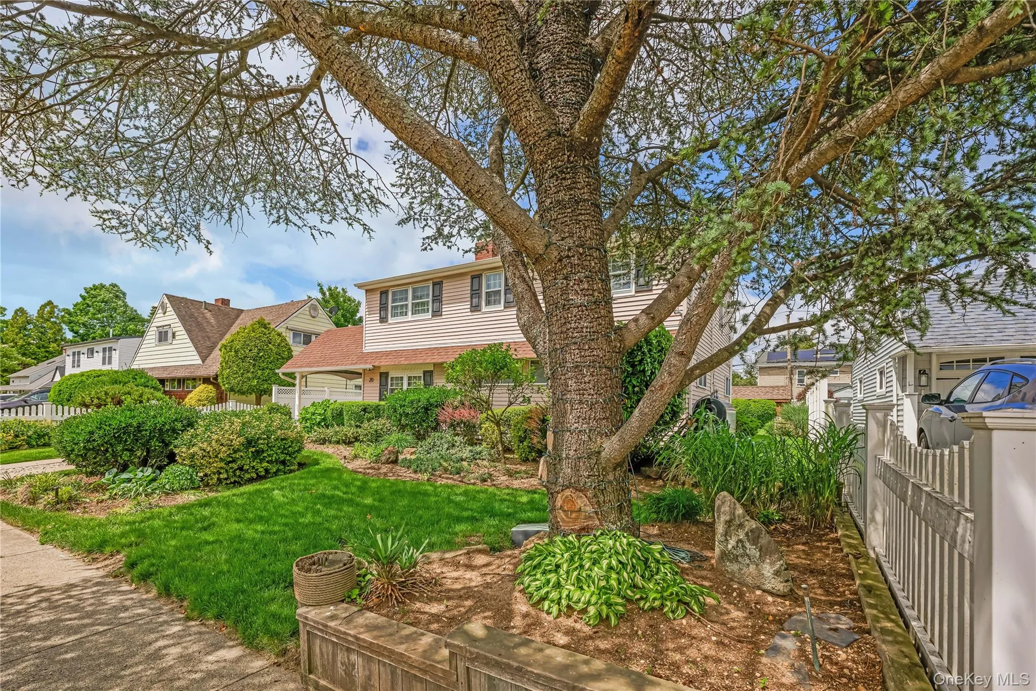 20 Flagstone Lane, Hempstead, NY, 6 Bedrooms Bedrooms, 9 Rooms Rooms,2 BathroomsBathrooms,Residential,For Rent,Flagstone,0,1007962 20 Flagstone Lane, Hempstead, NY, 6 Bedrooms Bedrooms, 9 Rooms Rooms,2 BathroomsBathrooms,Residential,For Rent,Flagstone,0,1007962