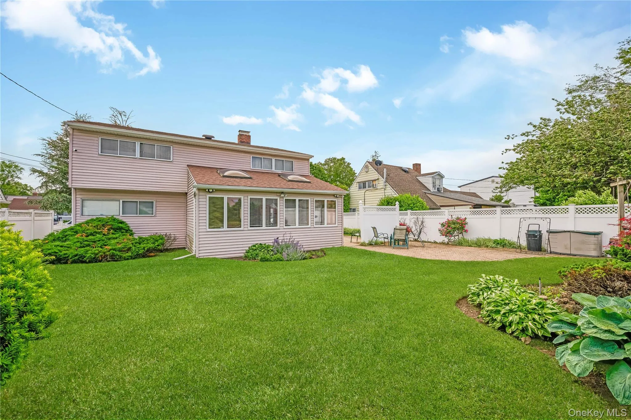 20 Flagstone Lane, Hempstead, NY, 6 Bedrooms Bedrooms, 9 Rooms Rooms,2 BathroomsBathrooms,Residential,For Rent,Flagstone,0,1007962 20 Flagstone Lane, Hempstead, NY, 6 Bedrooms Bedrooms, 9 Rooms Rooms,2 BathroomsBathrooms,Residential,For Rent,Flagstone,0,1007962