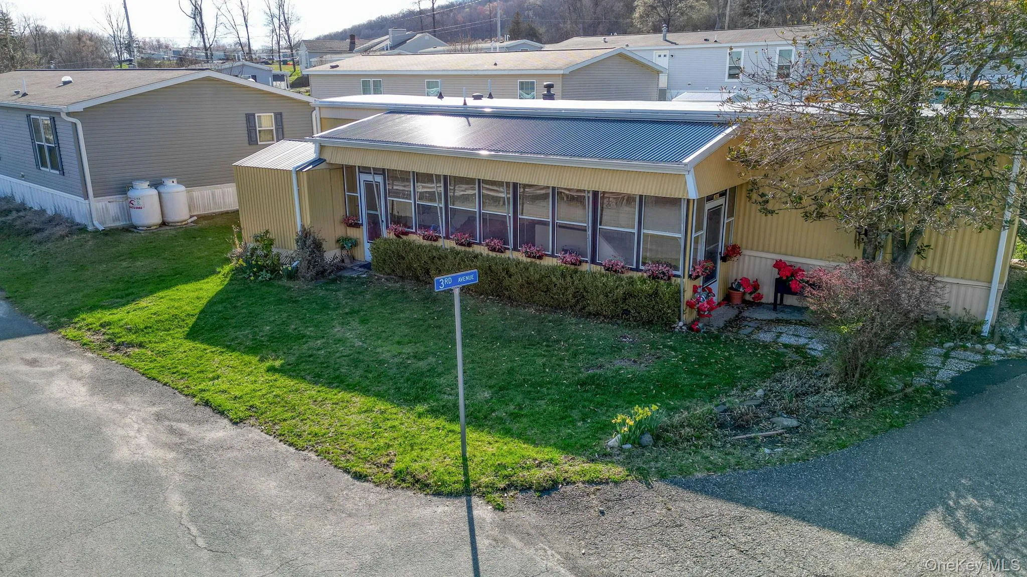 301 3rd Avenue, Middletown, NY, 2 Bedrooms Bedrooms, 4 Rooms Rooms,2 BathroomsBathrooms,Residential,For Rent,3rd Avenue,0,1007968 301 3rd Avenue, Middletown, NY, 2 Bedrooms Bedrooms, 4 Rooms Rooms,2 BathroomsBathrooms,Residential,For Rent,3rd Avenue,0,1007968