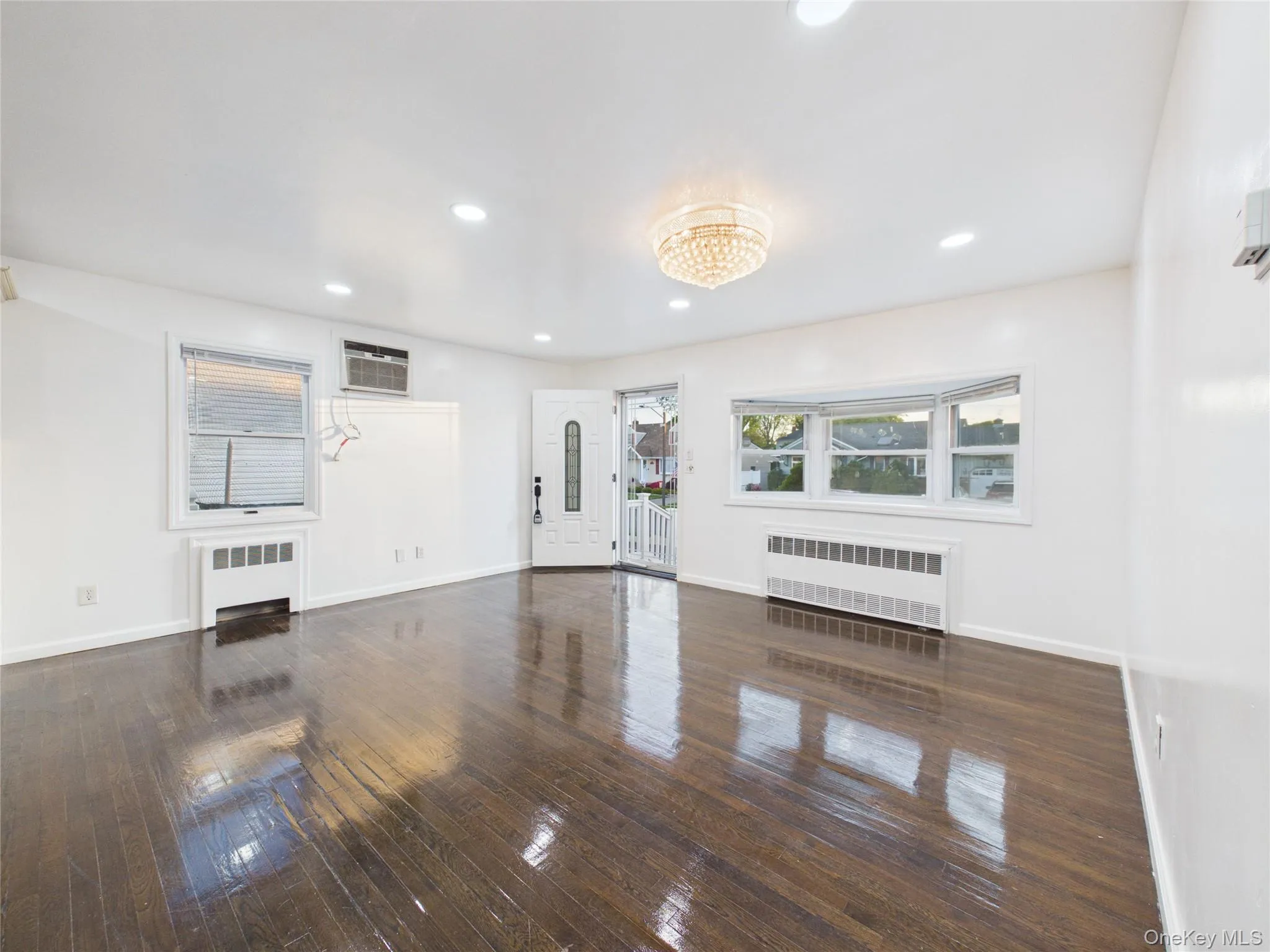 9 Ferndale Drive, Oyster Bay, NY, 3 Bedrooms Bedrooms, 6 Rooms Rooms,2 BathroomsBathrooms,Residential Lease,For Rent,Ferndale,0,1007970 9 Ferndale Drive, Oyster Bay, NY, 3 Bedrooms Bedrooms, 6 Rooms Rooms,2 BathroomsBathrooms,Residential Lease,For Rent,Ferndale,0,1007970