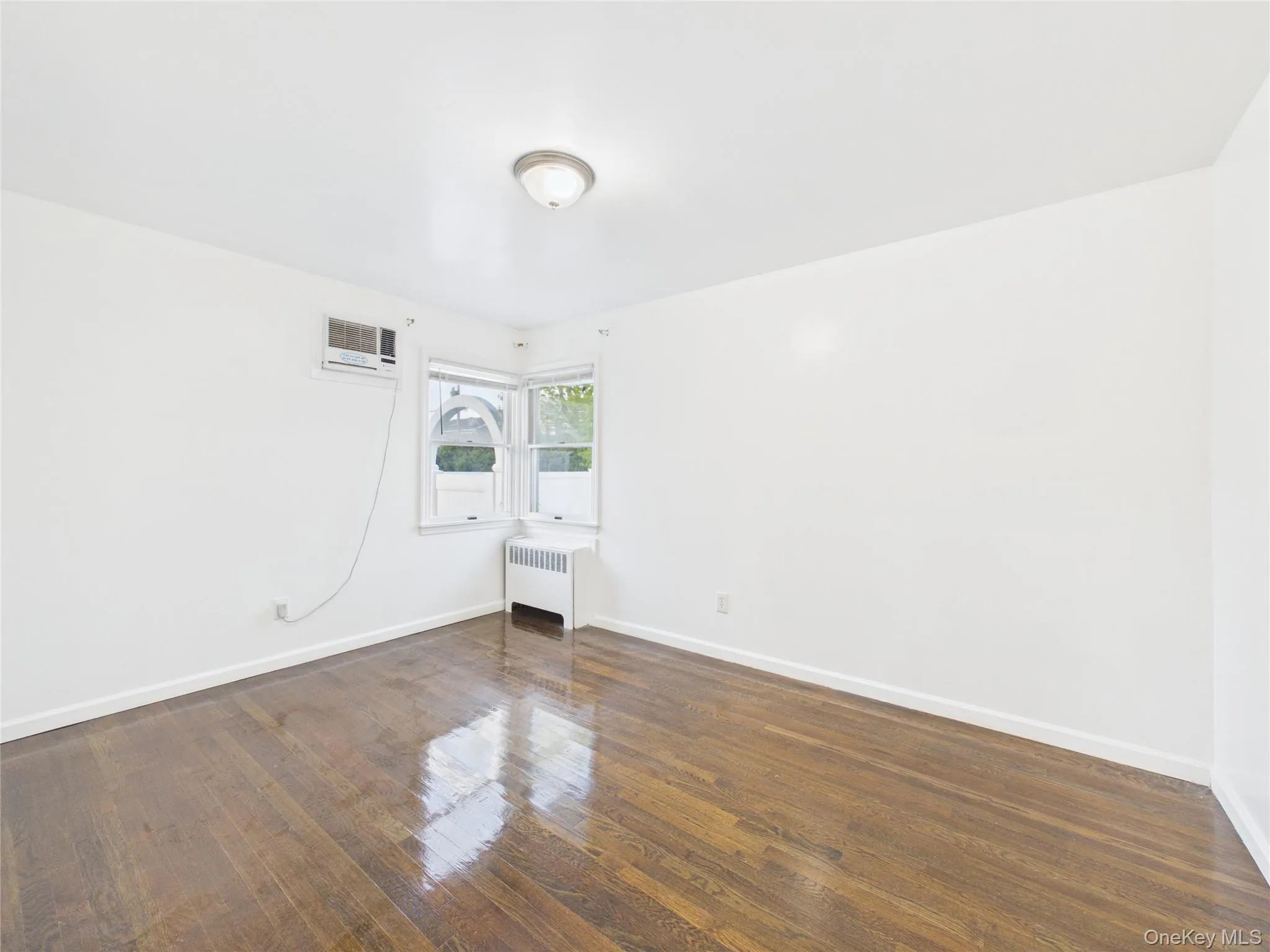 9 Ferndale Drive, Oyster Bay, NY, 3 Bedrooms Bedrooms, 6 Rooms Rooms,2 BathroomsBathrooms,Residential Lease,For Rent,Ferndale,0,1007970 9 Ferndale Drive, Oyster Bay, NY, 3 Bedrooms Bedrooms, 6 Rooms Rooms,2 BathroomsBathrooms,Residential Lease,For Rent,Ferndale,0,1007970