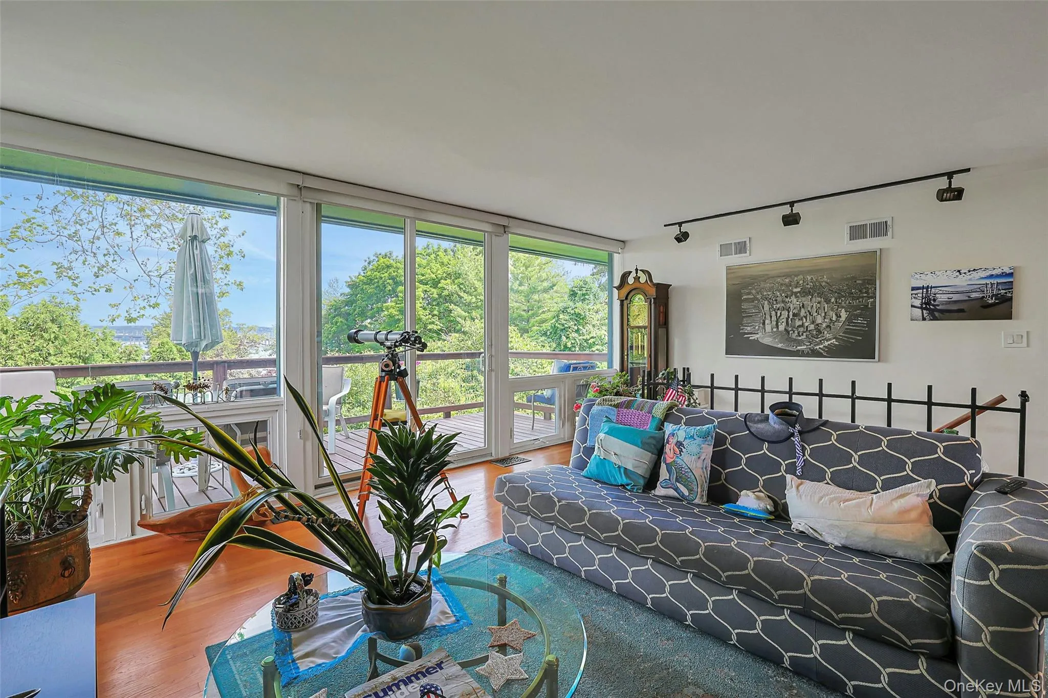 8 Edgewater Lane, Orangetown, NY, 3 Bedrooms Bedrooms, 10 Rooms Rooms,2 BathroomsBathrooms,Residential,For Rent,Edgewater,0,1007972 8 Edgewater Lane, Orangetown, NY, 3 Bedrooms Bedrooms, 10 Rooms Rooms,2 BathroomsBathrooms,Residential,For Rent,Edgewater,0,1007972