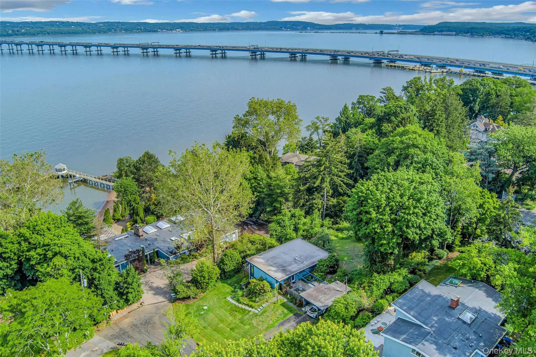 8 Edgewater Lane, Orangetown, NY, 3 Bedrooms Bedrooms, 10 Rooms Rooms,2 BathroomsBathrooms,Residential,For Rent,Edgewater,0,1007972 8 Edgewater Lane, Orangetown, NY, 3 Bedrooms Bedrooms, 10 Rooms Rooms,2 BathroomsBathrooms,Residential,For Rent,Edgewater,0,1007972